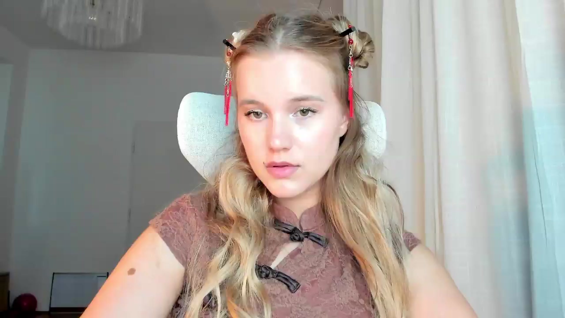 Gallery image thumbnail from Lia_lisia's myfreecams stream on, 06/22/2026, 20:11 image 14 of 20
