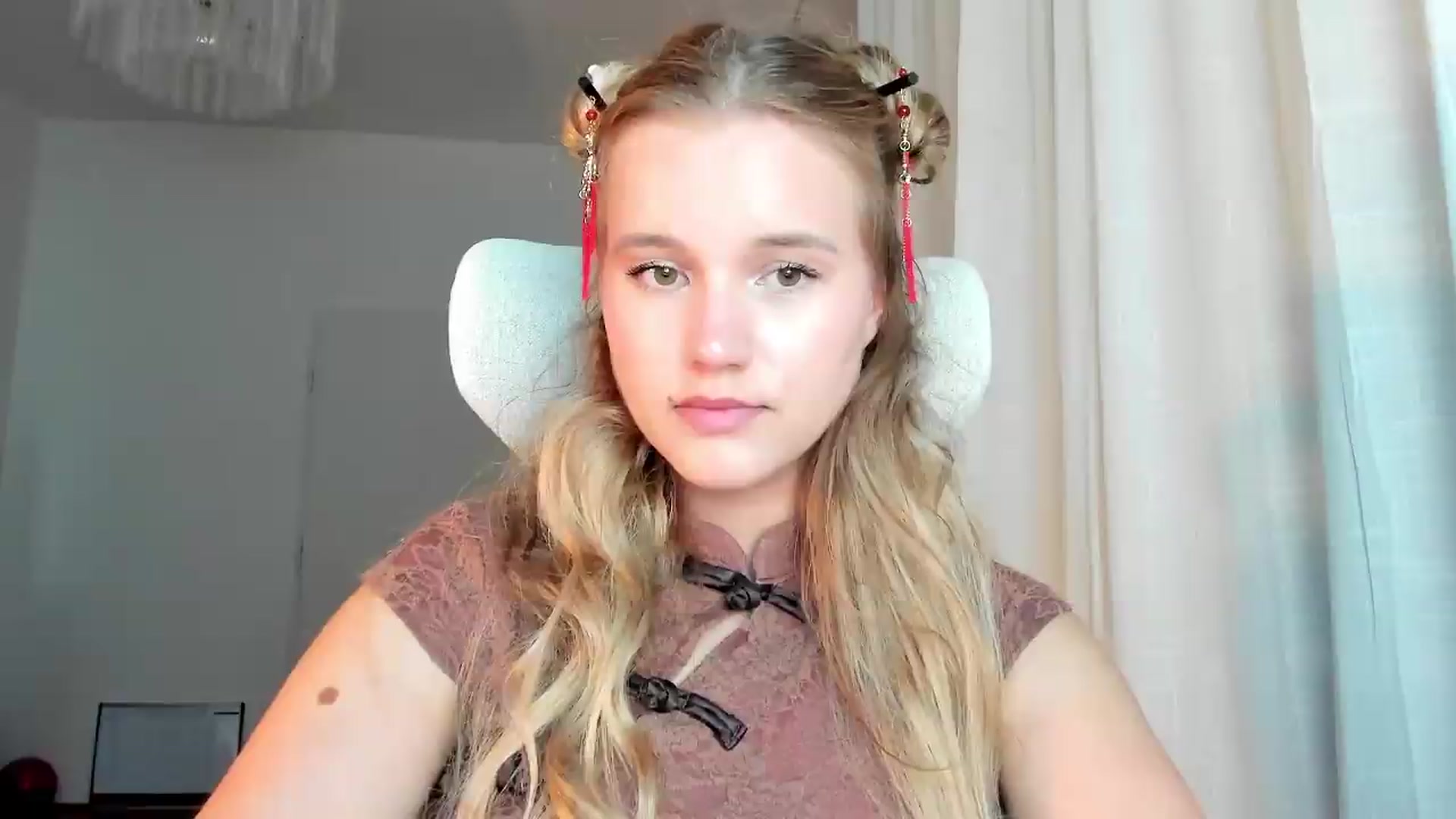Gallery image thumbnail from Lia_lisia's myfreecams stream on, 06/22/2026, 20:11 image 6 of 20