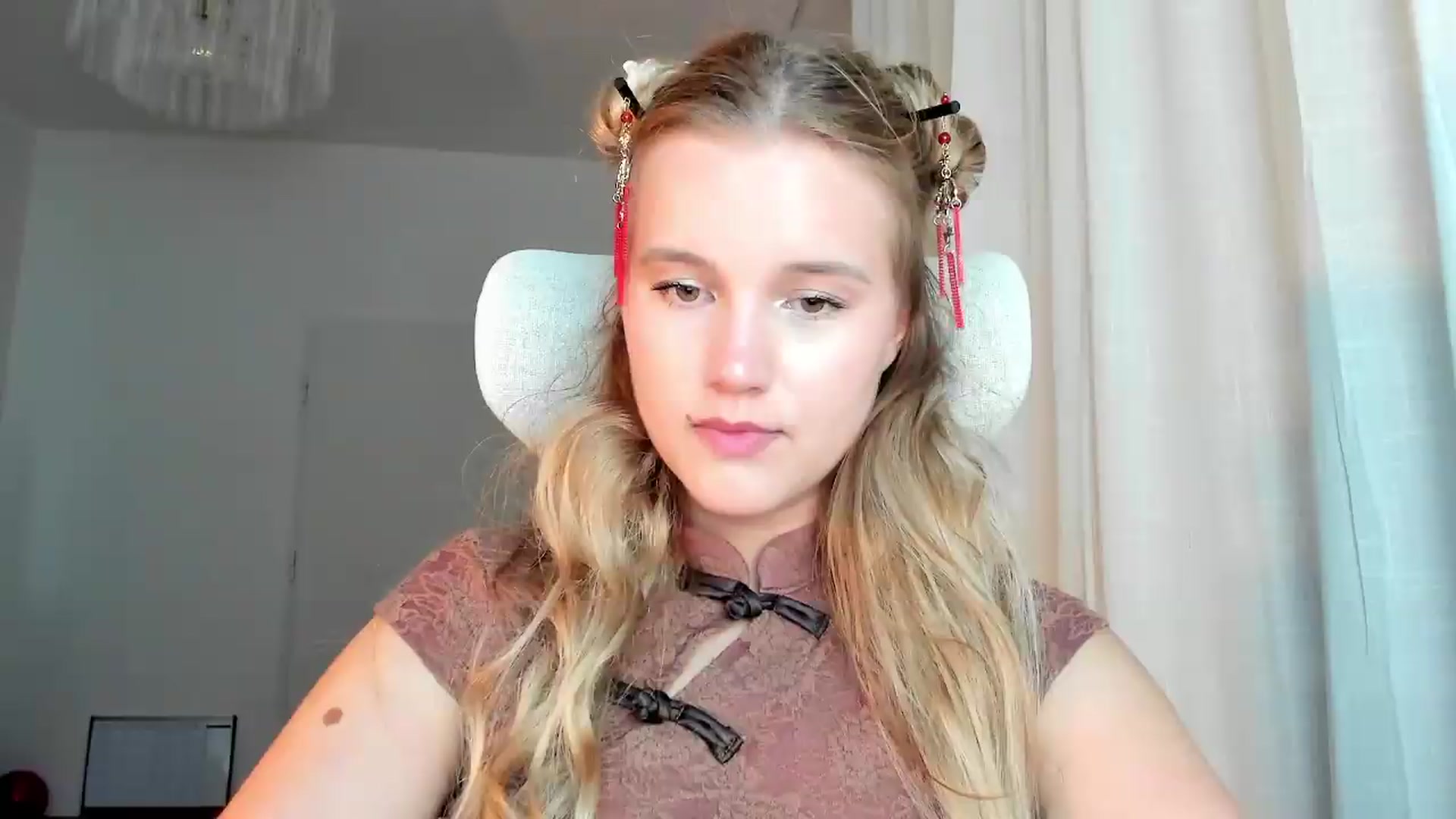 Gallery image thumbnail from Lia_lisia's myfreecams stream on, 06/22/2026, 20:11 image 2 of 20