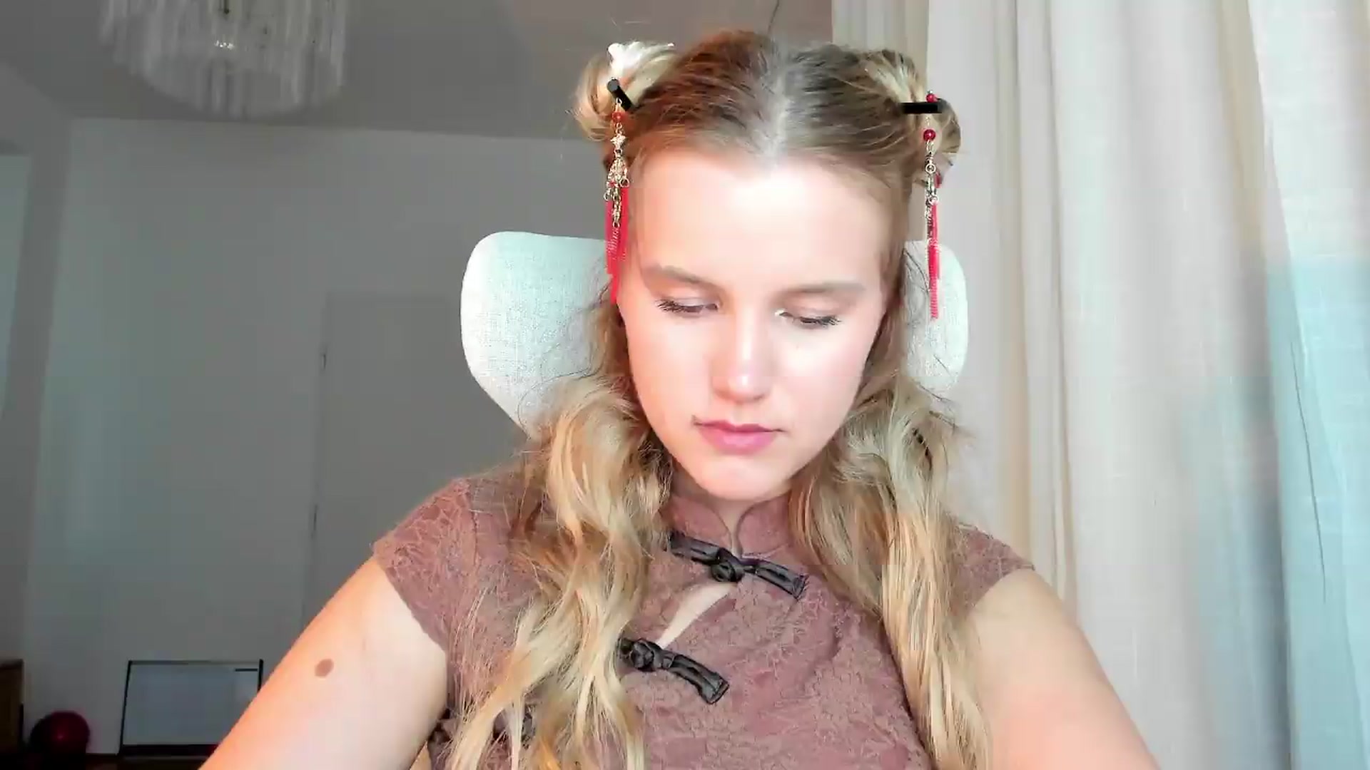 Gallery image thumbnail from Lia_lisia's myfreecams stream on, 06/22/2026, 20:11 image 10 of 20
