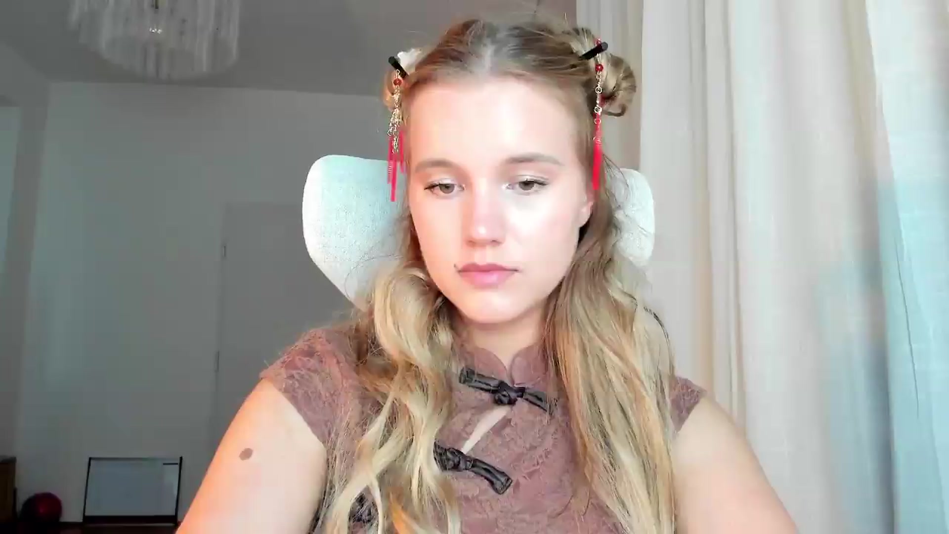 Gallery image thumbnail from Lia_lisia's myfreecams stream on, 06/22/2026, 20:11 image 19 of 20