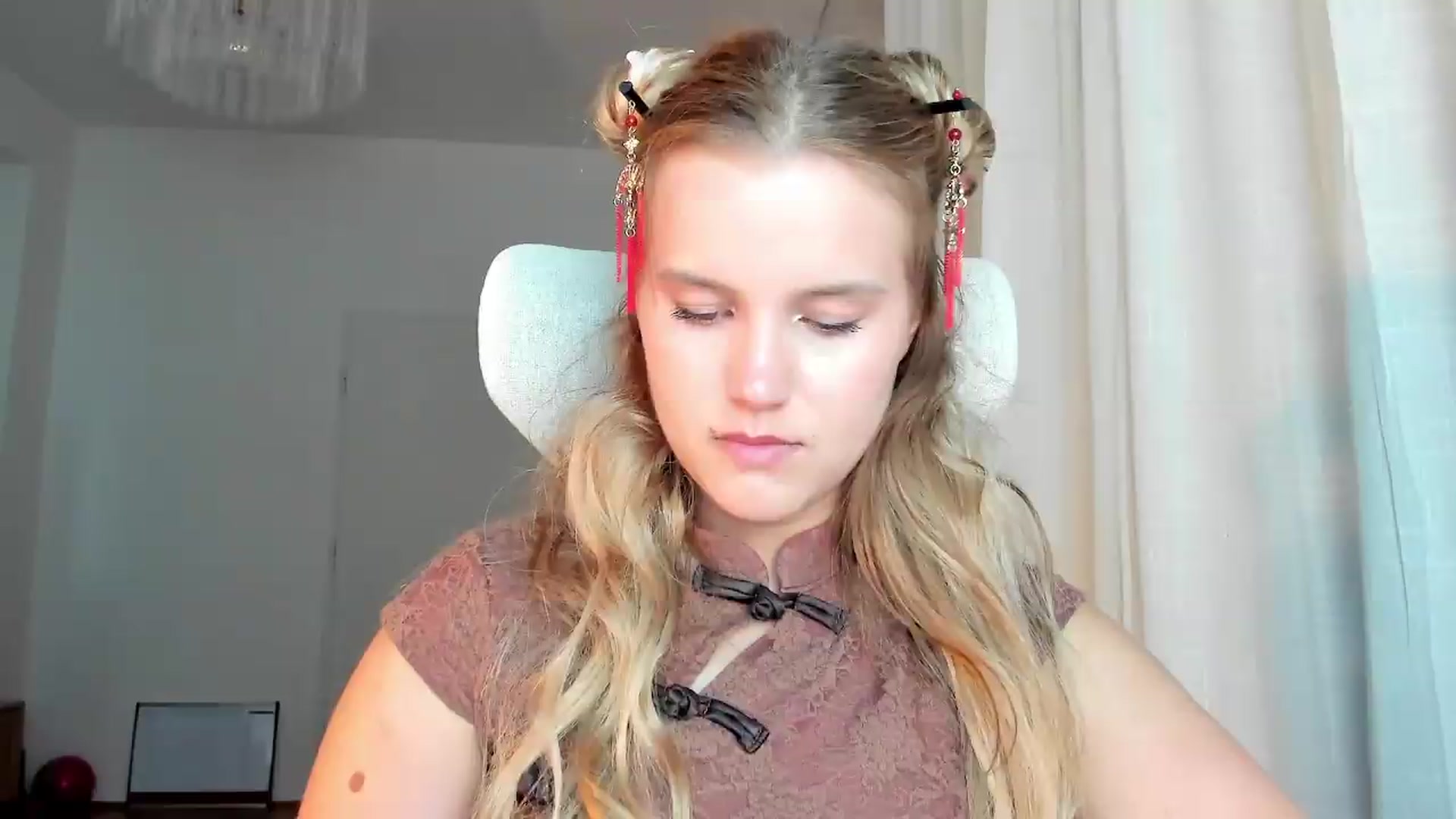 Gallery image thumbnail from Lia_lisia's myfreecams stream on, 06/22/2026, 20:11 image 13 of 20