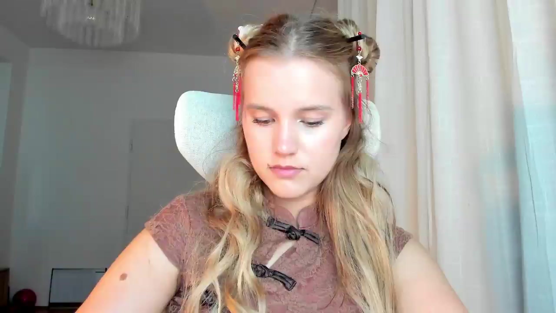 Gallery image thumbnail from Lia_lisia's myfreecams stream on, 06/22/2026, 20:11 image 20 of 20