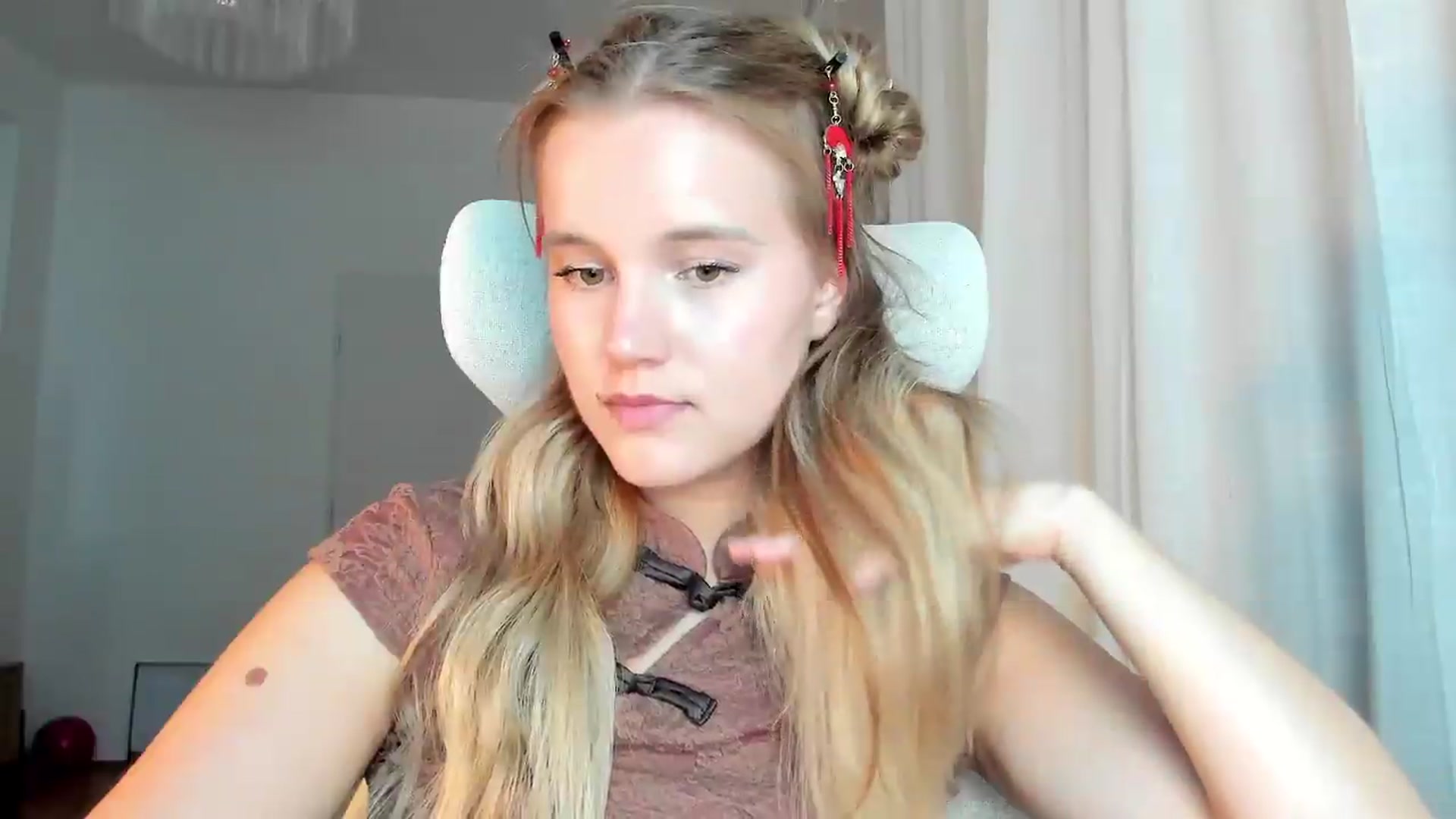 Gallery image thumbnail from Lia_lisia's myfreecams stream on, 06/22/2026, 21:26 image 5 of 20