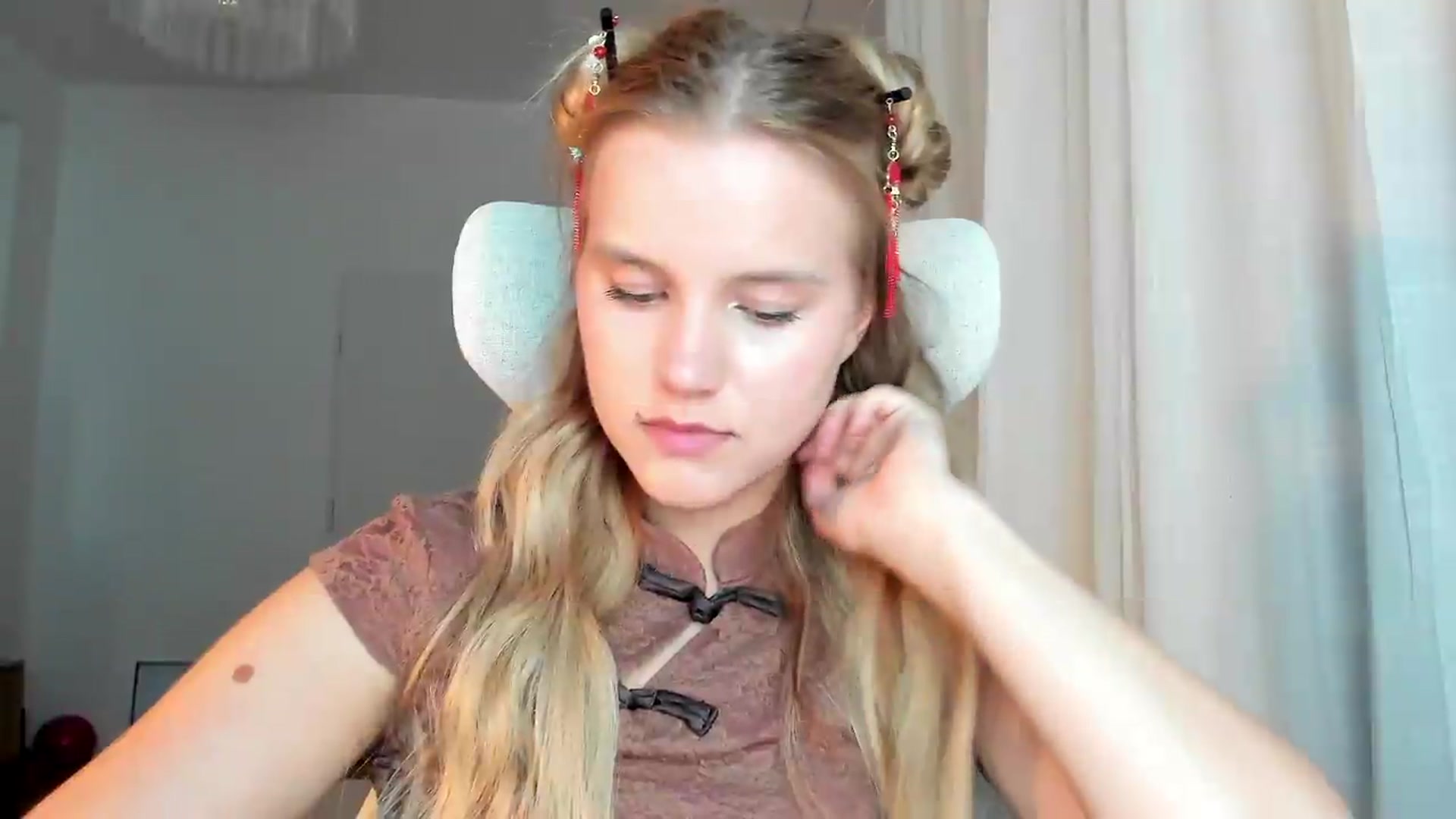 Gallery image thumbnail from Lia_lisia's myfreecams stream on, 06/22/2026, 21:26 image 7 of 20