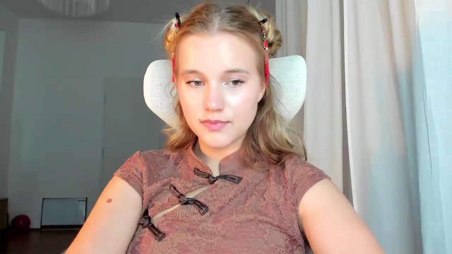 Gallery image thumbnail from Lia_lisia's myfreecams stream on, 06/22/2026, 21:26 image 10 of 20