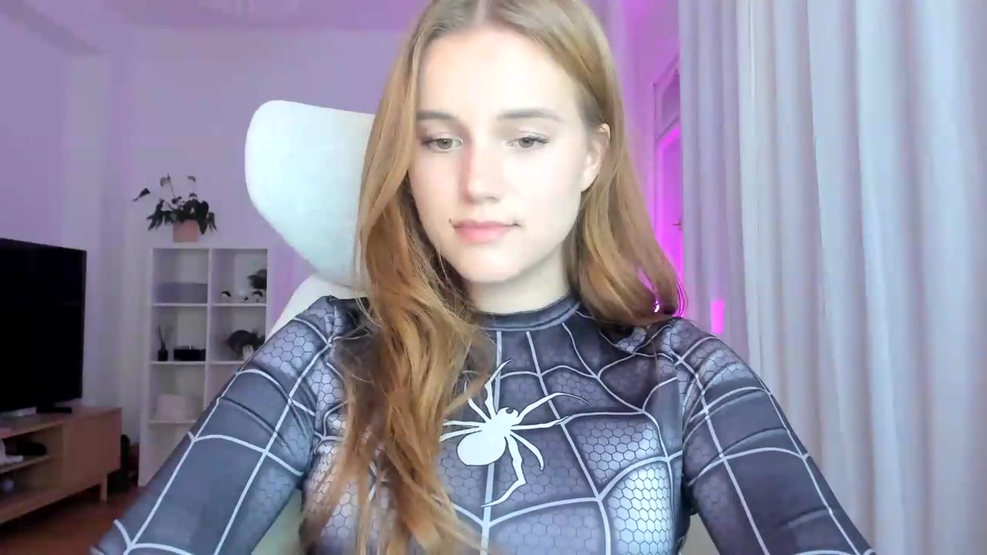Gallery image thumbnail from Lia_lisia's myfreecams stream on, 07/06/2026, 16:58 image 2 of 20