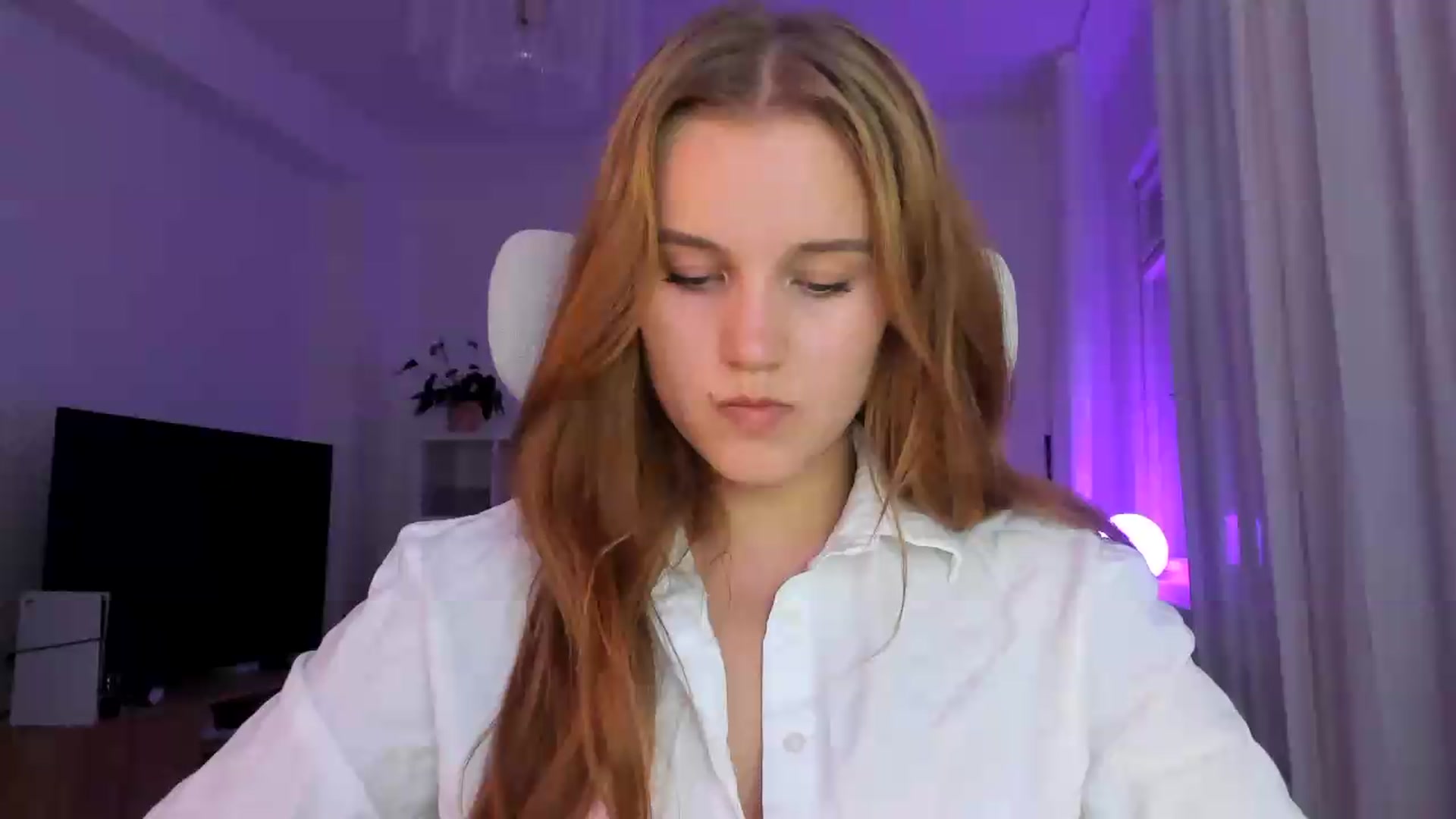 Gallery image thumbnail from Lia_lisia's myfreecams stream on, 07/07/2026, 17:05 image 1 of 20