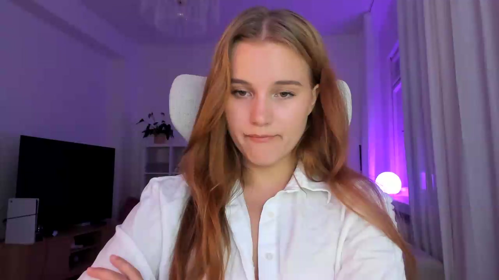 Gallery image thumbnail from Lia_lisia's myfreecams stream on, 07/07/2026, 17:05 image 8 of 20