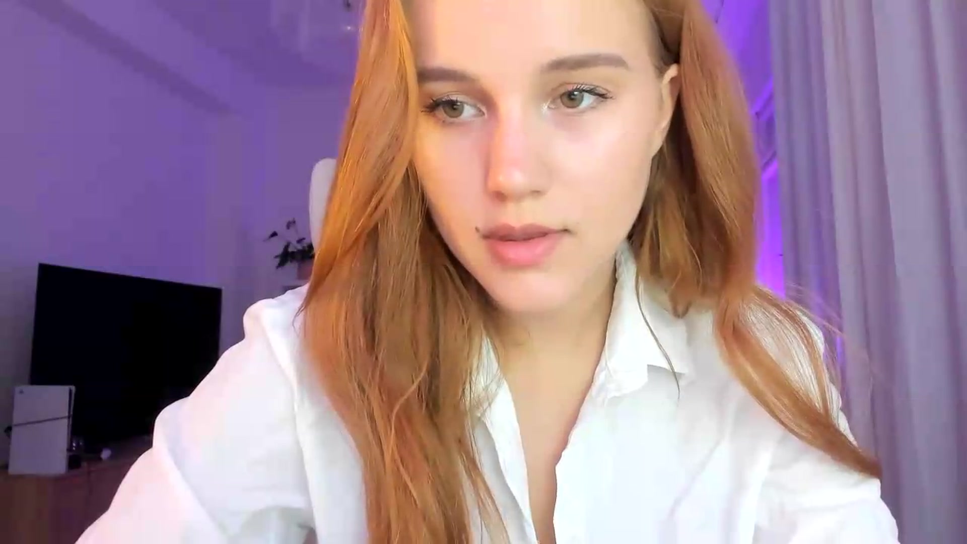 Gallery image thumbnail from Lia_lisia's myfreecams stream on, 07/07/2026, 17:05 image 9 of 20