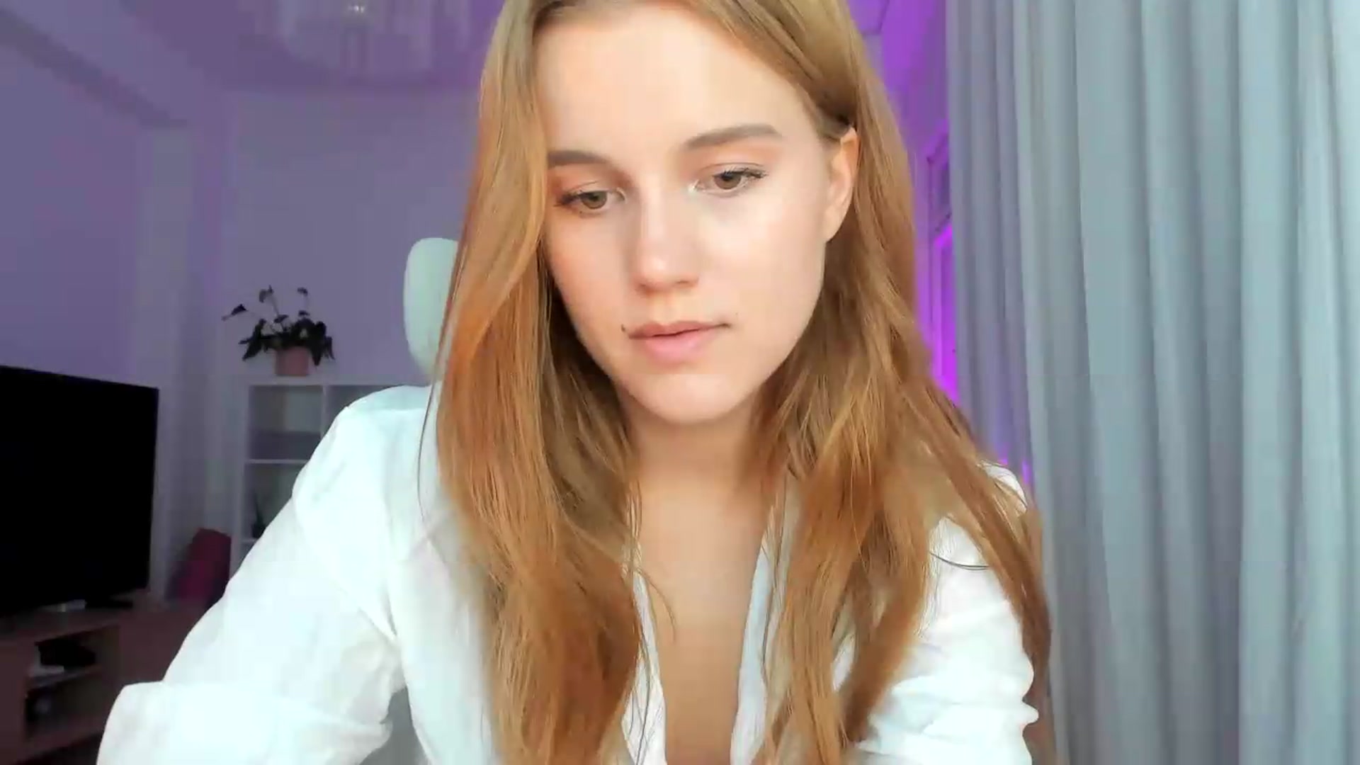 Gallery image thumbnail from Lia_lisia's myfreecams stream on, 07/07/2026, 18:11 image 11 of 20