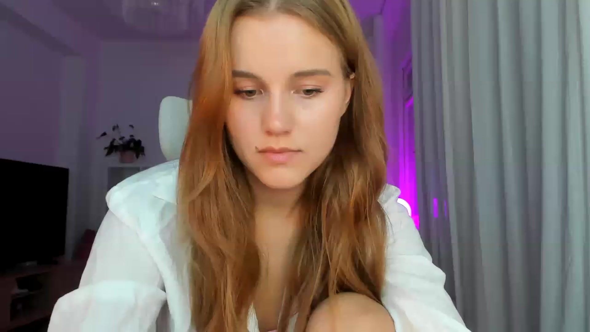 Gallery image thumbnail from Lia_lisia's myfreecams stream on, 07/07/2026, 18:11 image 15 of 20
