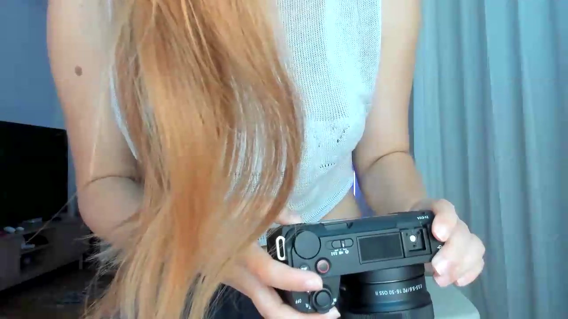 Gallery image thumbnail from Lia_lisia's myfreecams stream on, 07/09/2026, 16:39 image 5 of 20