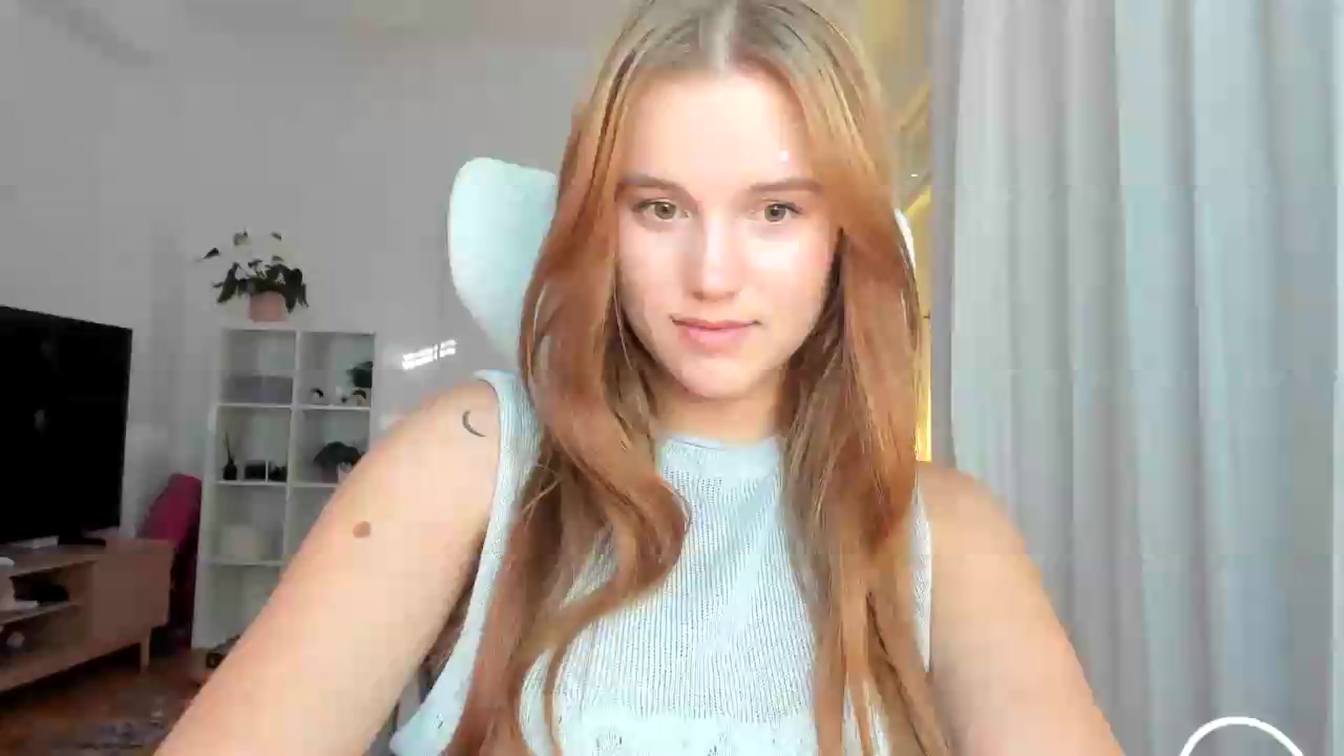 Gallery image thumbnail from Lia_lisia's myfreecams stream on, 07/09/2026, 17:10 image 15 of 20