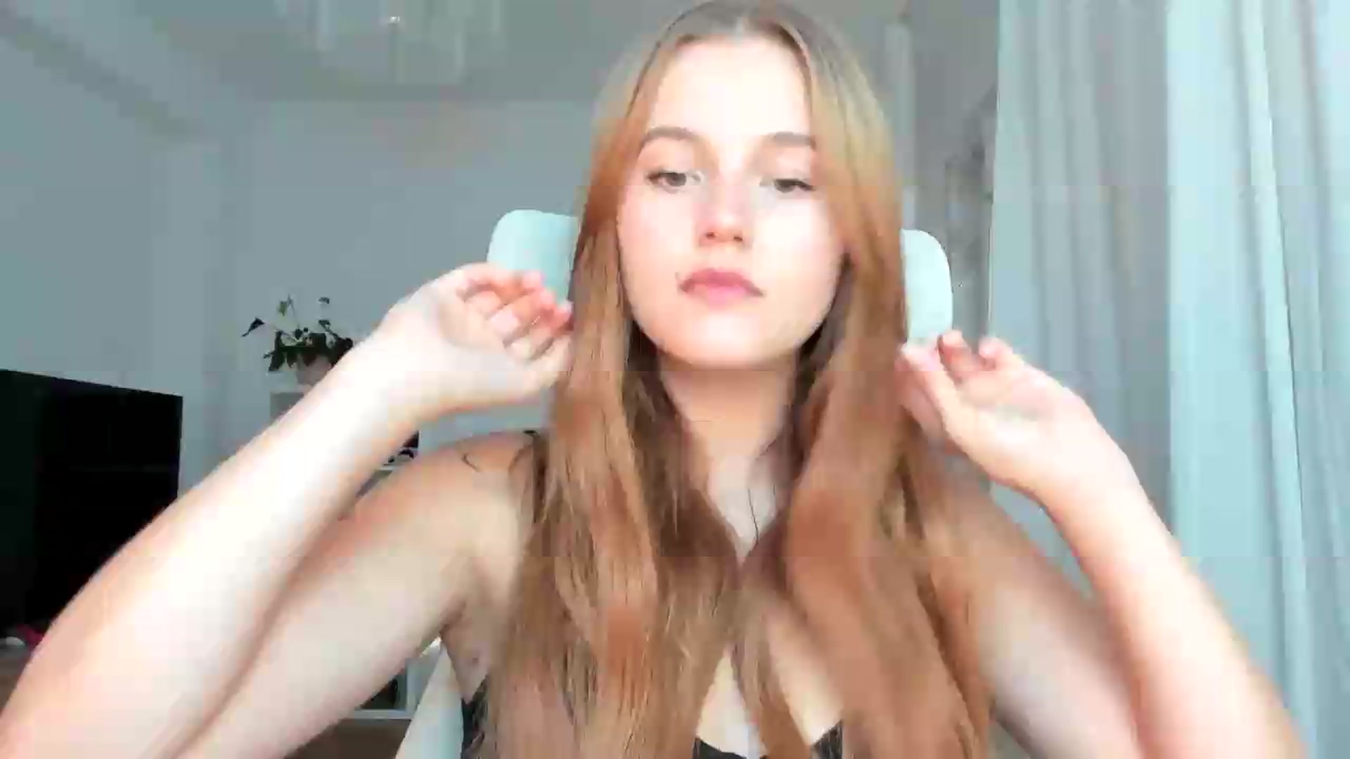 Gallery image thumbnail from Lia_lisia's myfreecams stream on, 07/21/2026, 15:59 image 10 of 20