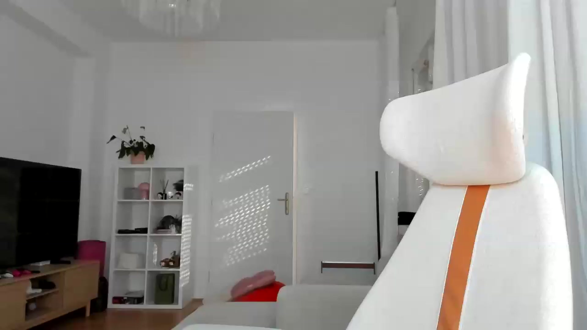 Gallery image thumbnail from Lia_lisia's myfreecams stream on, 07/21/2026, 16:49 image 17 of 20