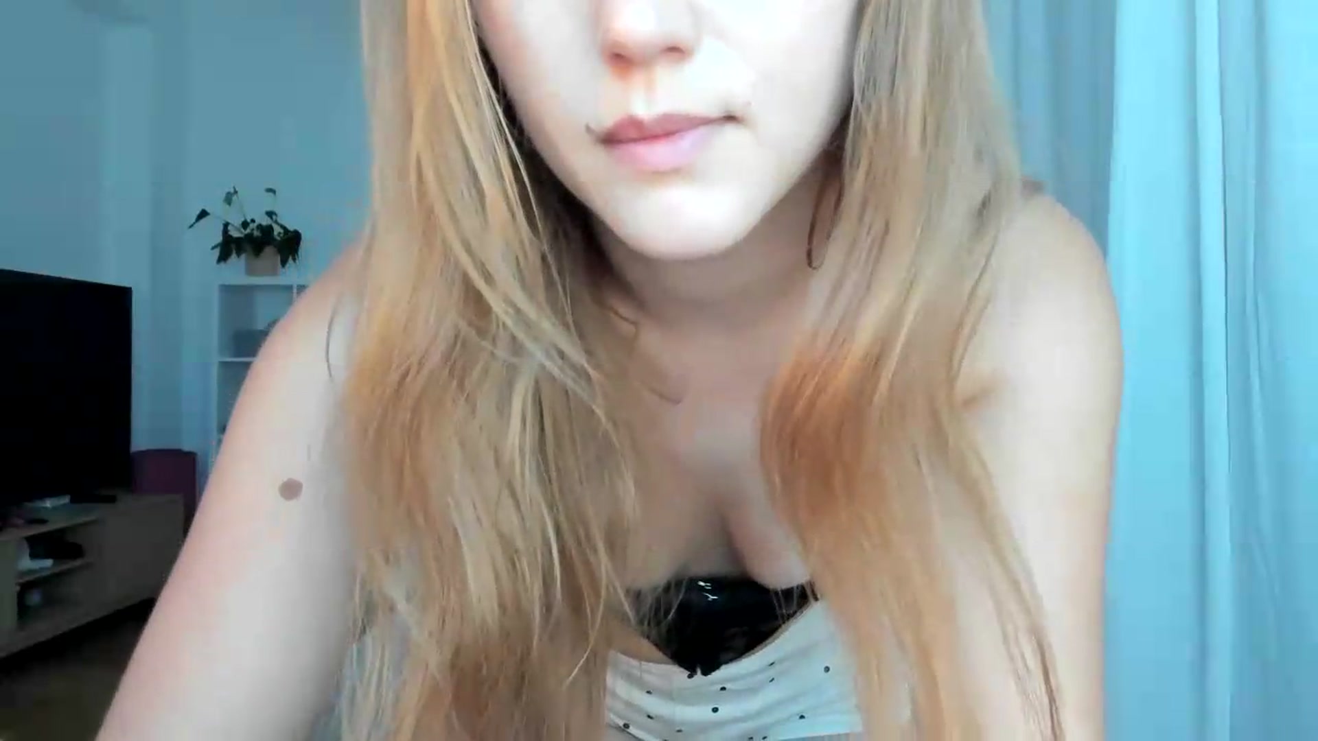 Gallery image thumbnail from Lia_lisia's myfreecams stream on, 07/21/2026, 18:01 image 18 of 20