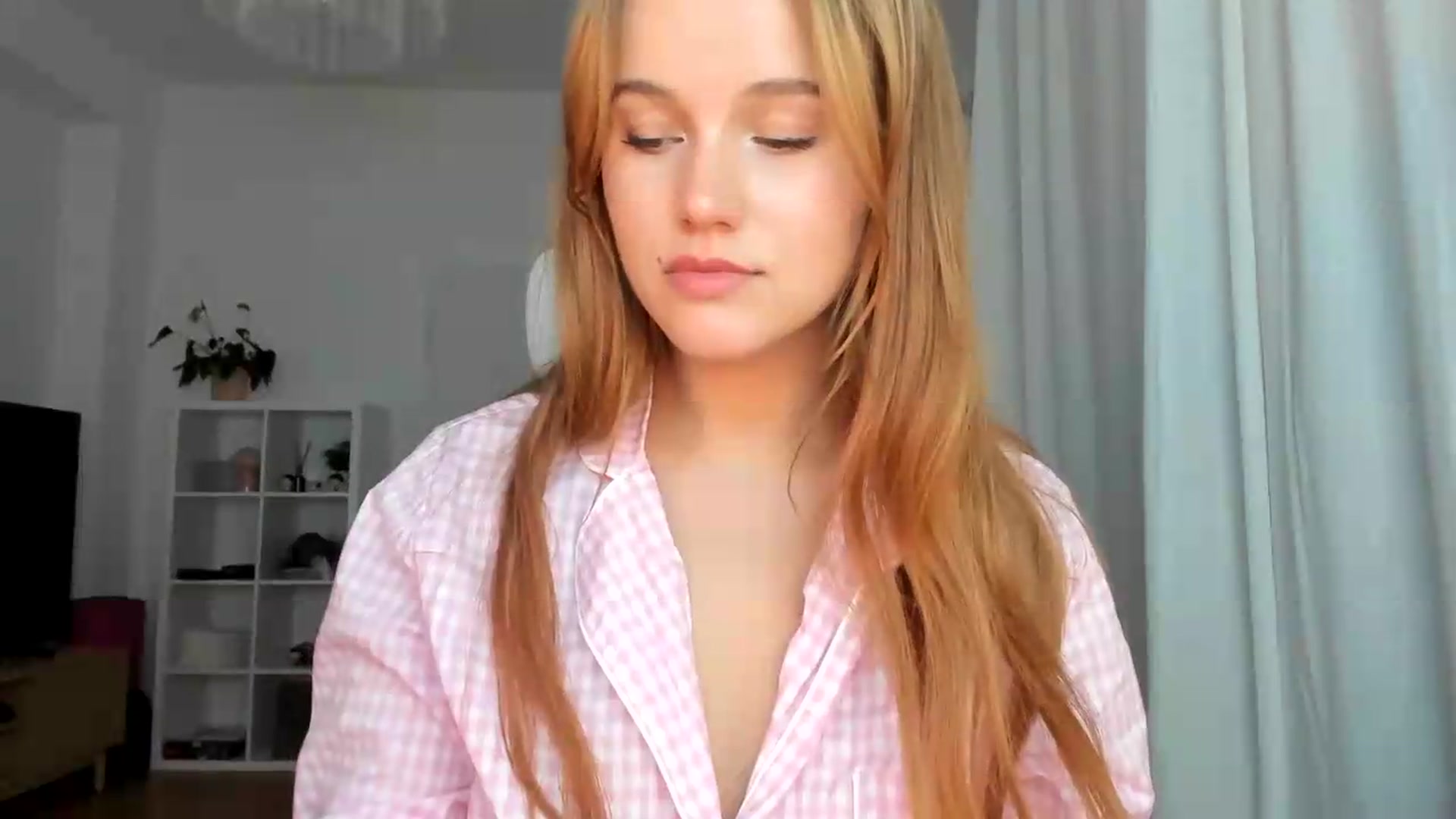Gallery image thumbnail from Lia_lisia's myfreecams stream on, 07/21/2026, 19:52 image 9 of 20