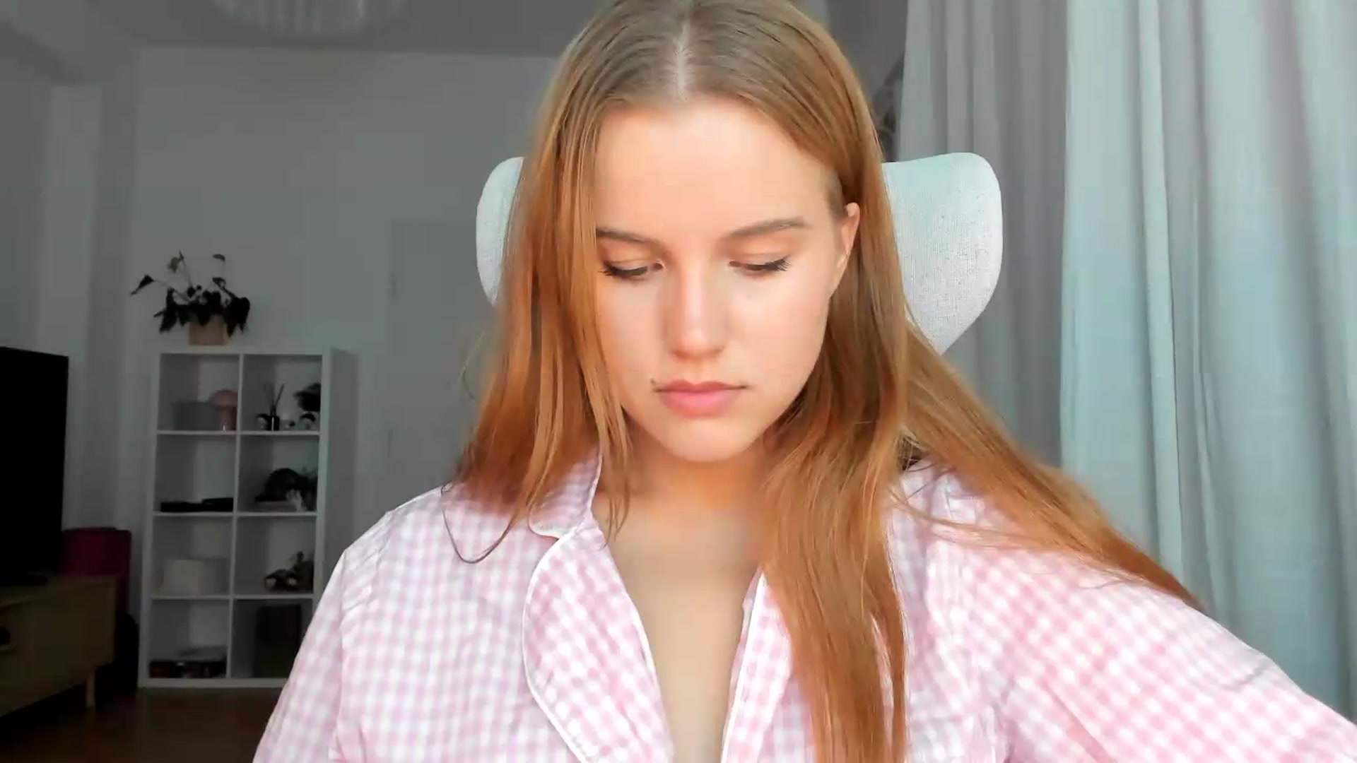 Gallery image thumbnail from Lia_lisia's myfreecams stream on, 07/21/2026, 19:52 image 5 of 20