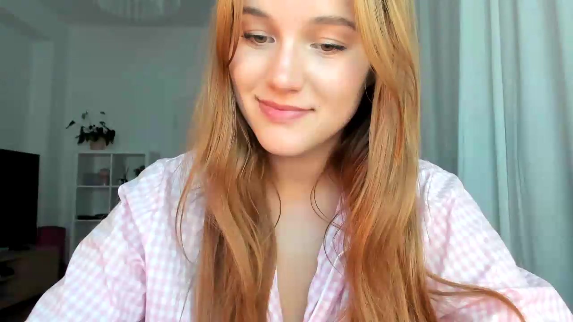 Gallery image thumbnail from Lia_lisia's myfreecams stream on, 07/21/2026, 19:52 image 10 of 20