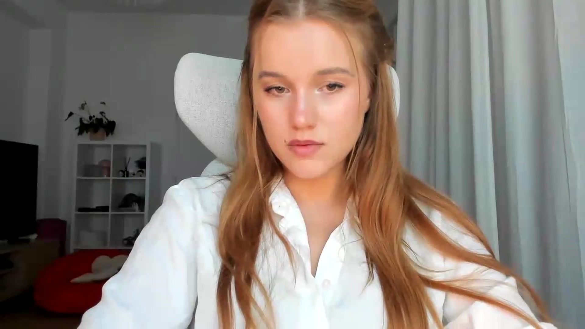 Gallery image thumbnail from Lia_lisia's myfreecams stream on, 07/23/2026, 21:02 image 8 of 20