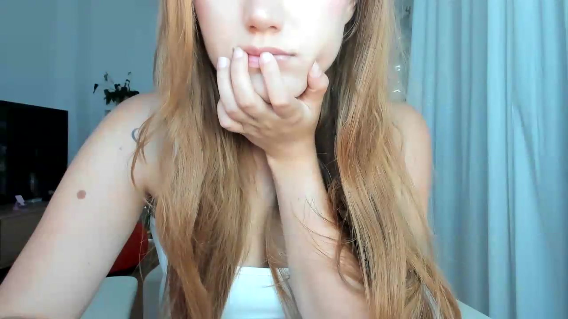 Gallery image thumbnail from Lia_lisia's myfreecams stream on, 07/28/2026, 16:20 image 19 of 20