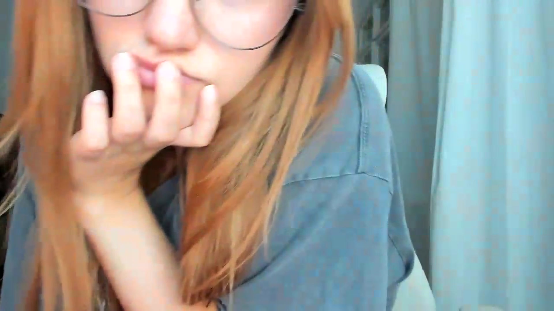 Gallery image thumbnail from Lia_lisia's myfreecams stream on, 07/28/2026, 21:40 image 19 of 20