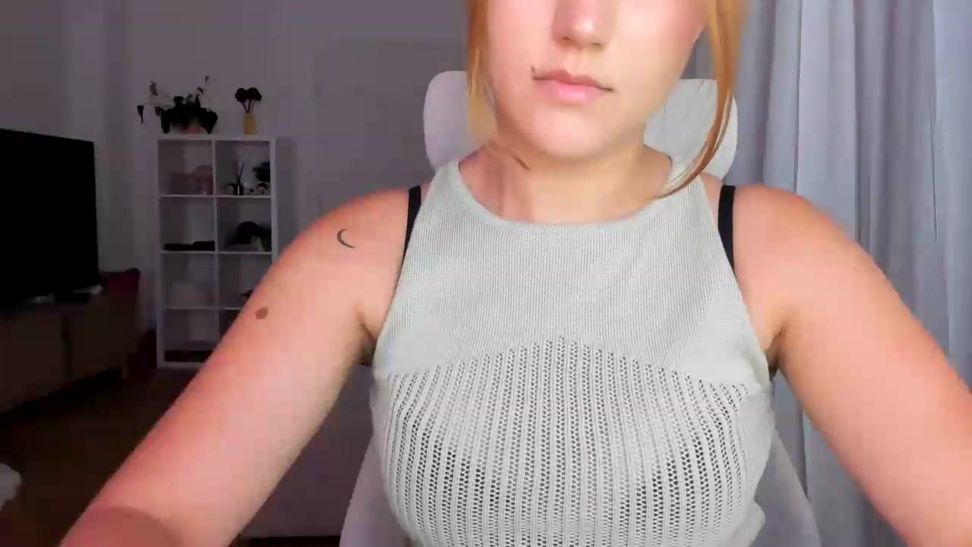 Gallery image thumbnail from Lia_lisia's myfreecams stream on, 07/31/2026, 19:19 image 13 of 20