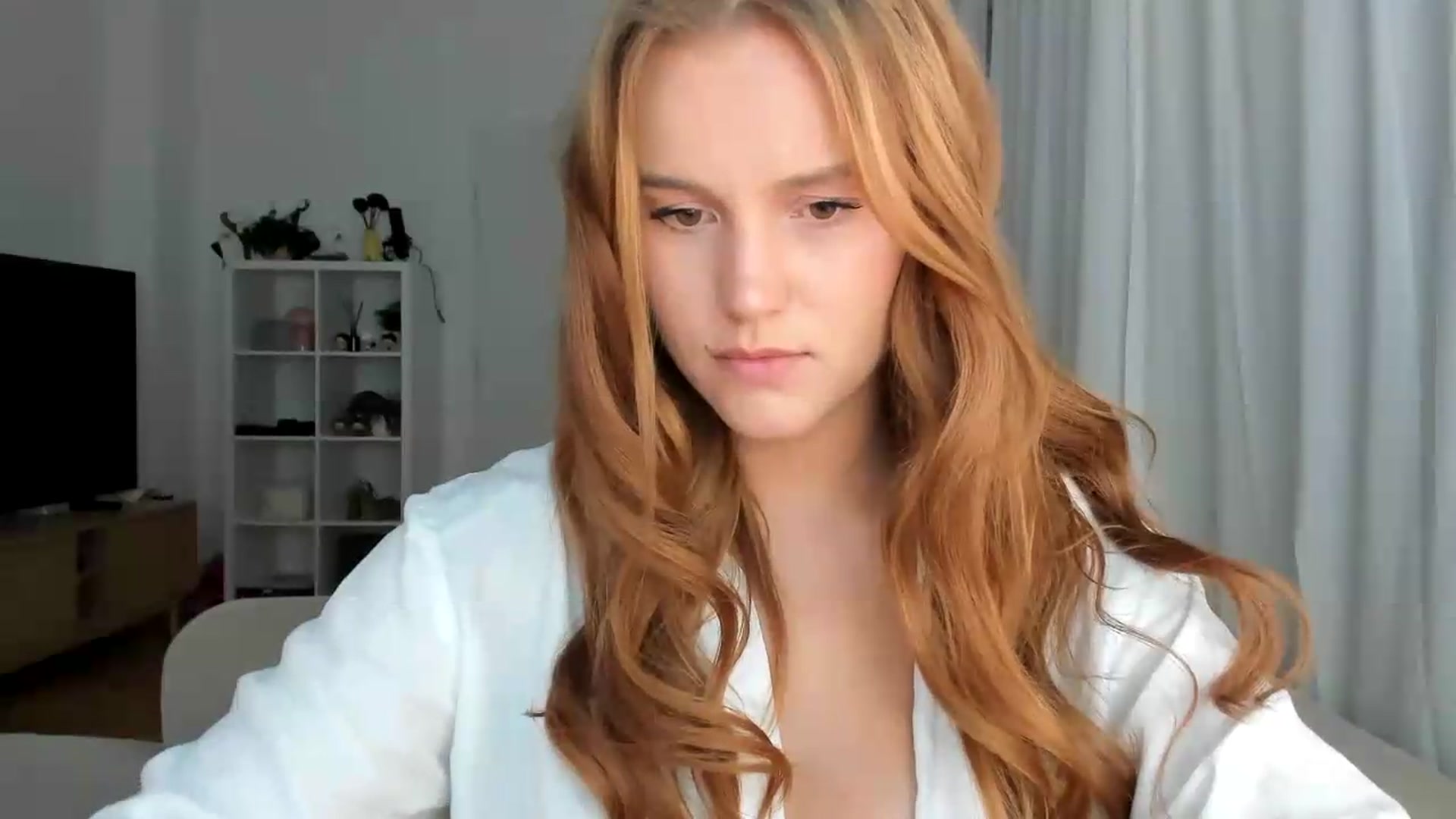 Gallery image thumbnail from Lia_lisia's myfreecams stream on, 08/13/2026, 12:21 image 3 of 20
