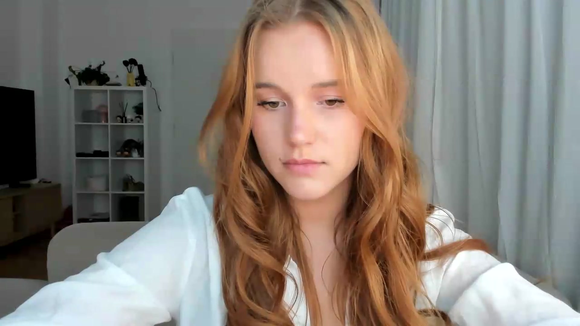 Gallery image thumbnail from Lia_lisia's myfreecams stream on, 08/13/2026, 12:21 image 12 of 20