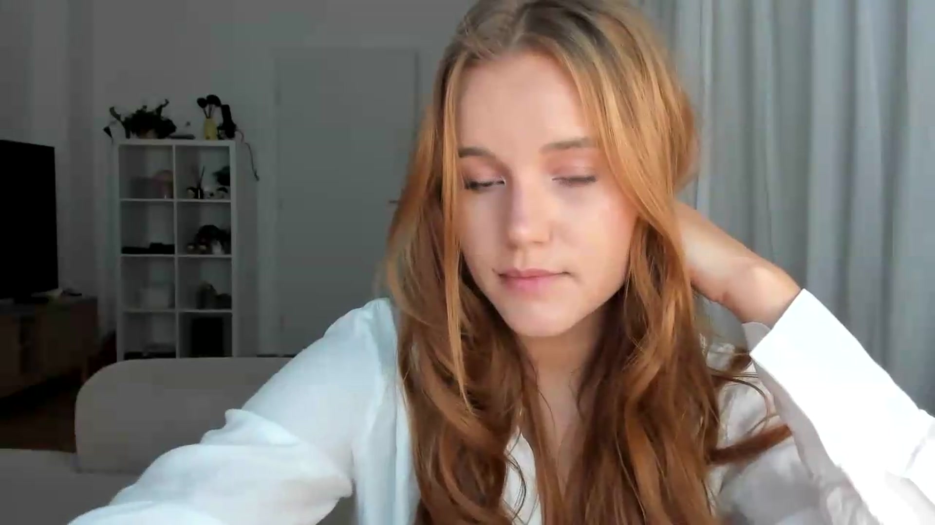 Gallery image thumbnail from Lia_lisia's myfreecams stream on, 08/13/2026, 12:21 image 13 of 20