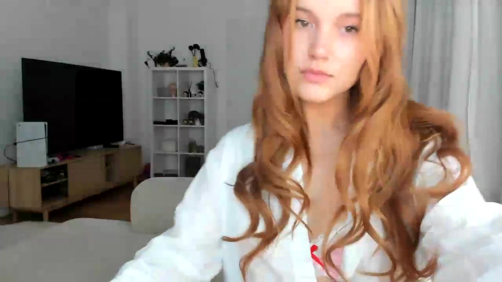 Gallery image thumbnail from Lia_lisia's myfreecams stream on, 08/13/2026, 12:21 image 2 of 20