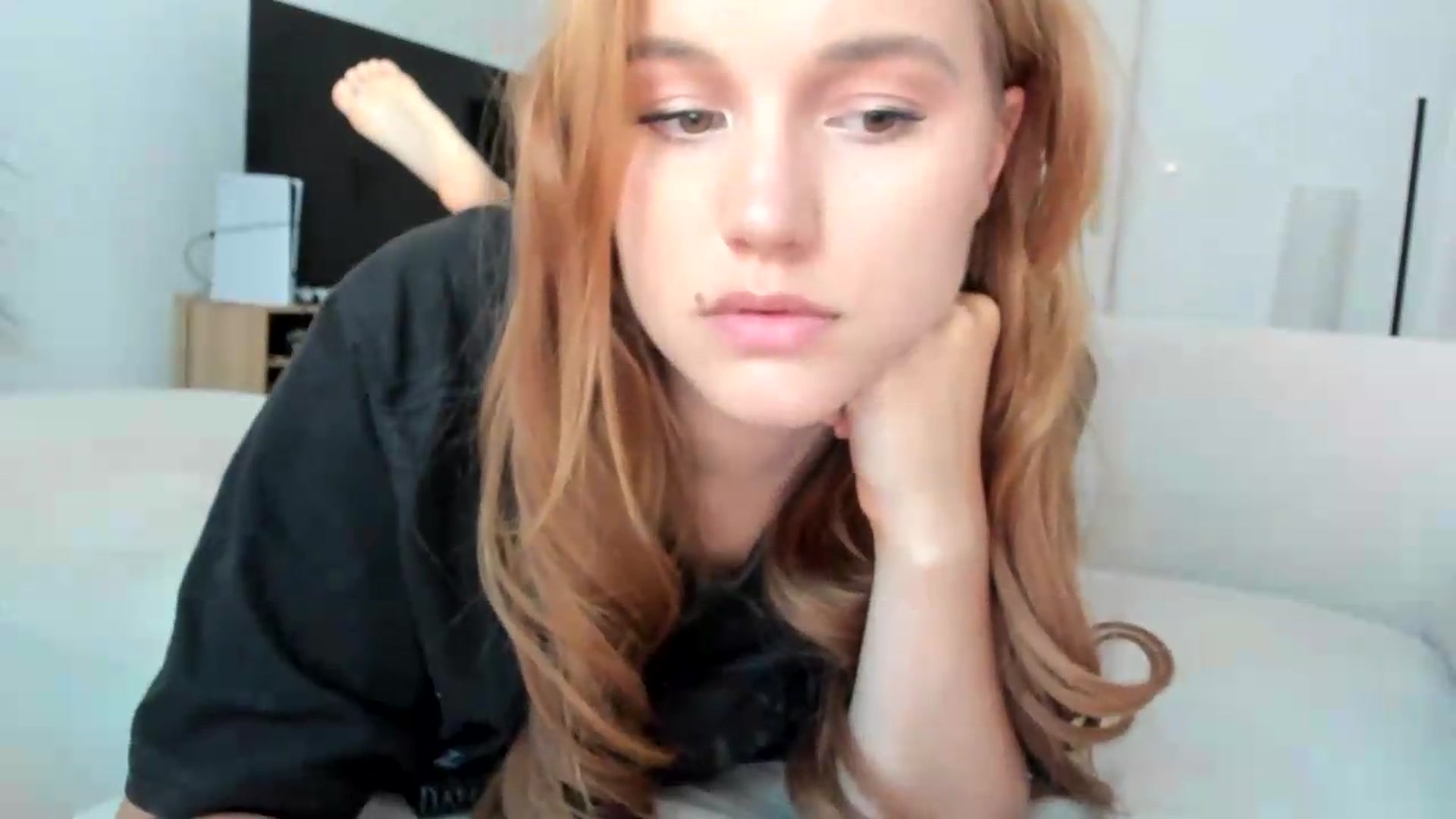 Gallery image thumbnail from Lia_lisia's myfreecams stream on, 08/13/2026, 15:14 image 2 of 20