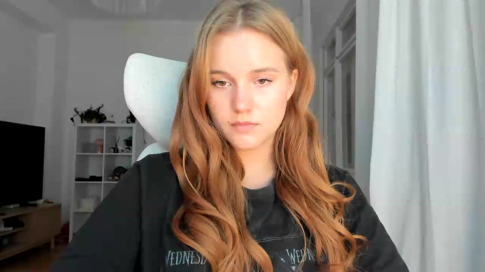 Gallery image thumbnail from Lia_lisia's myfreecams stream on, 08/13/2026, 18:05 image 7 of 20