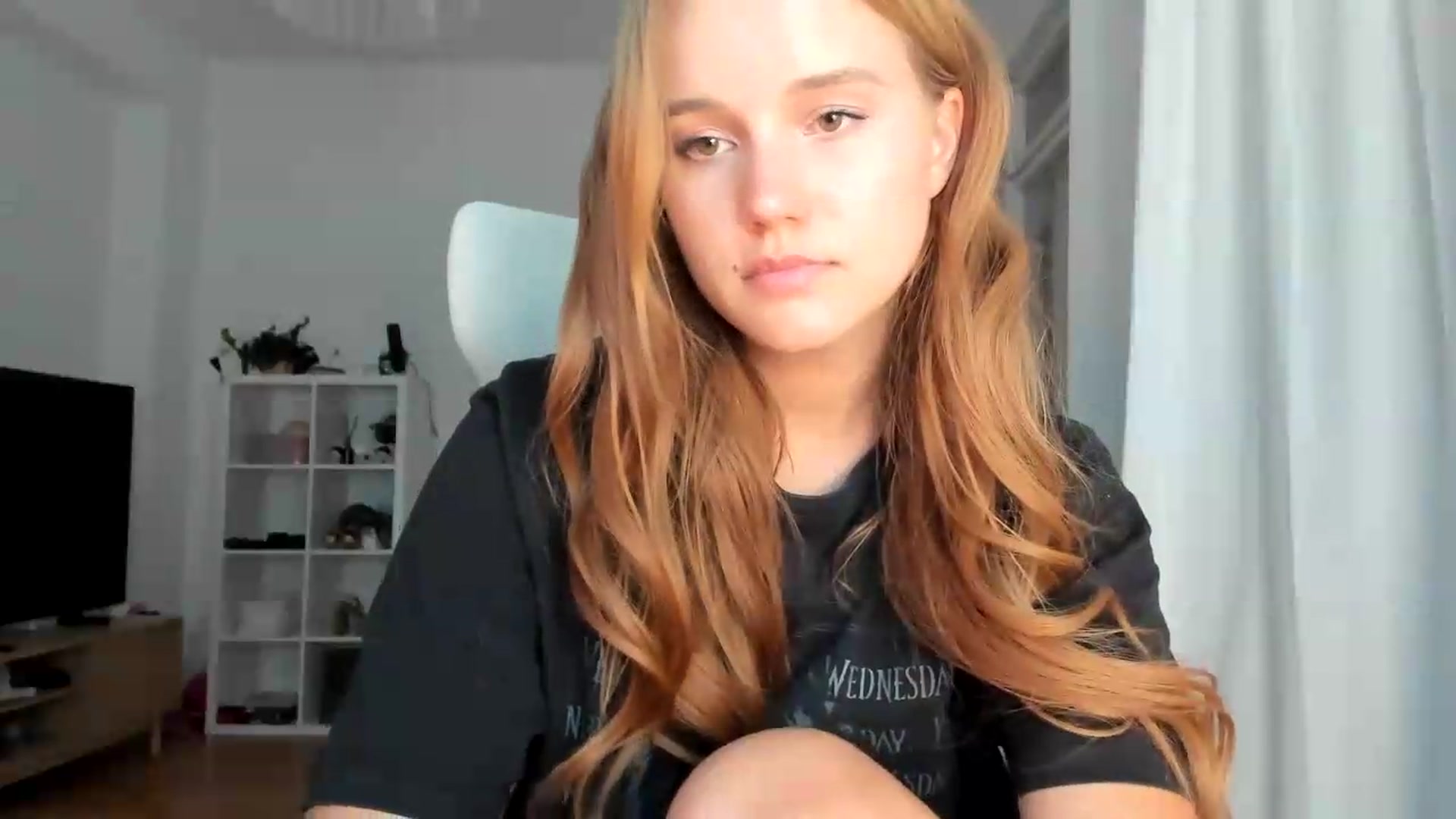 Gallery image thumbnail from Lia_lisia's myfreecams stream on, 08/13/2026, 18:41 image 11 of 20