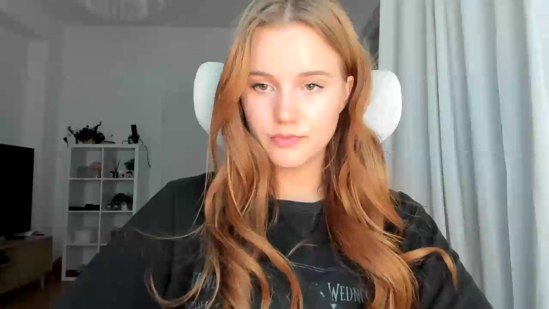 Gallery image thumbnail from Lia_lisia's myfreecams stream on, 08/13/2026, 19:47 image 1 of 20