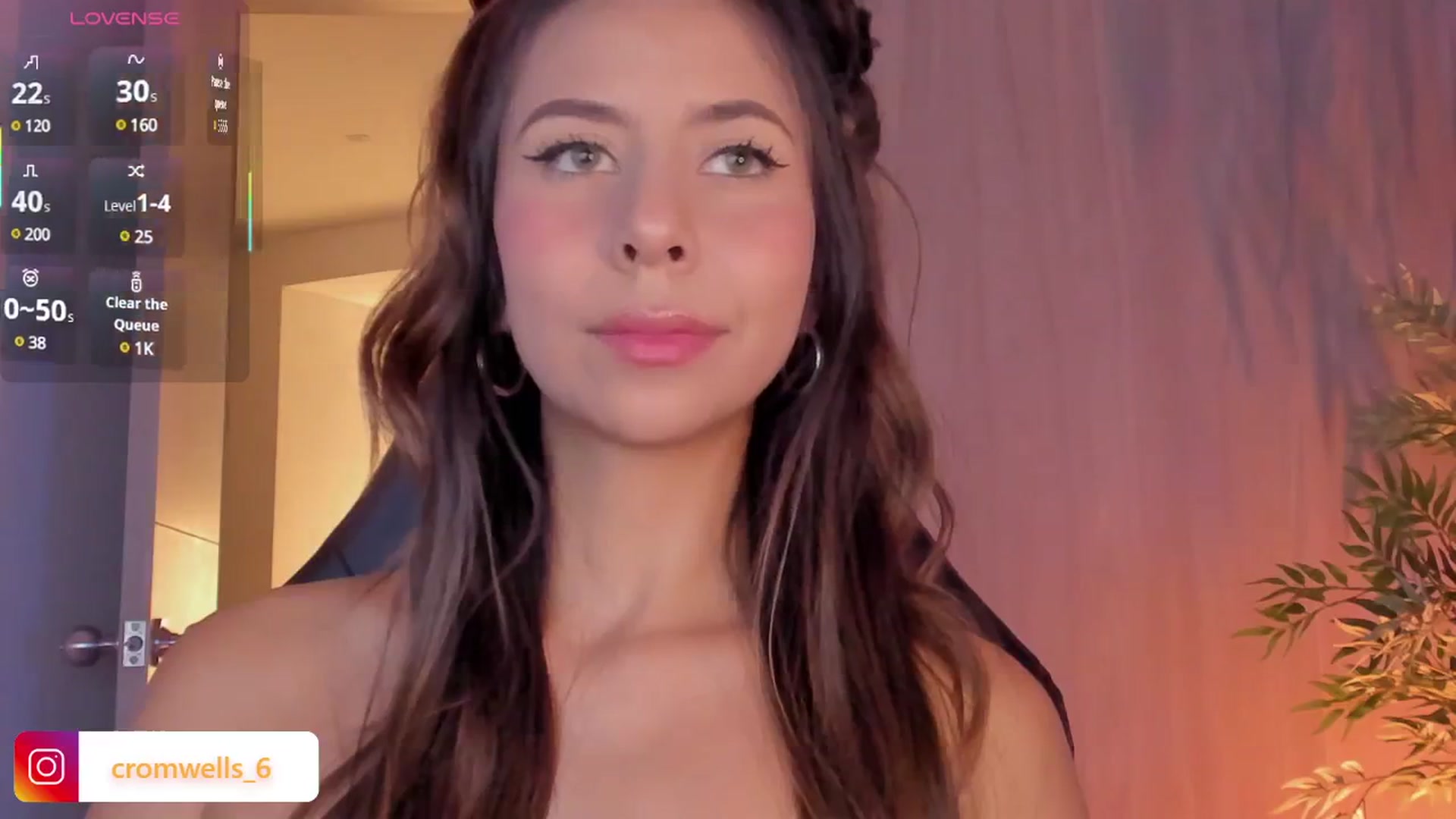 Gallery image thumbnail from Liacromwell's myfreecams stream on, 07/07/2025, 01:51 image 10 of 20