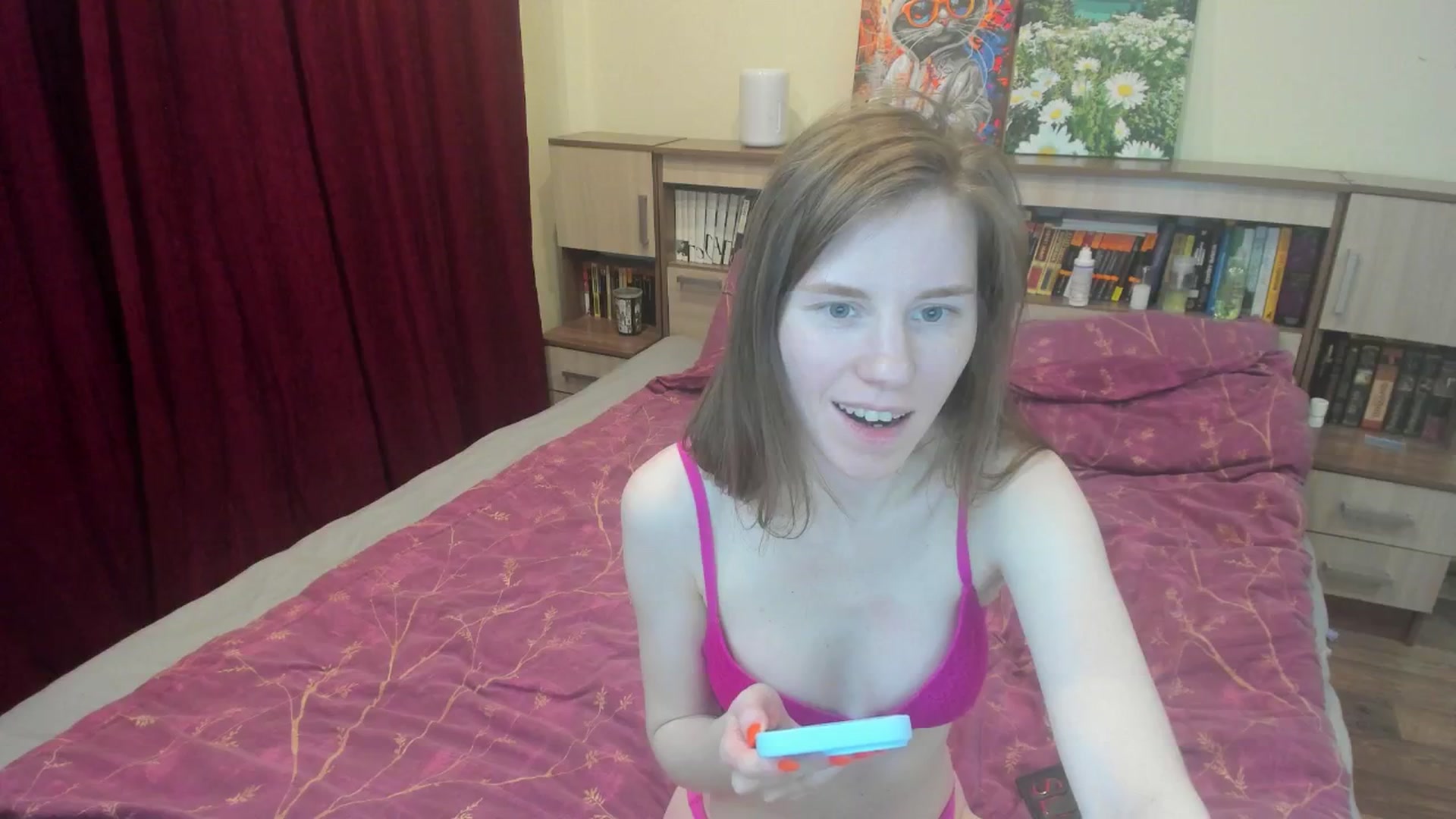Gallery image thumbnail from LianaMiller88's myfreecams stream on, 04/16/2025, 19:35 image 10 of 20