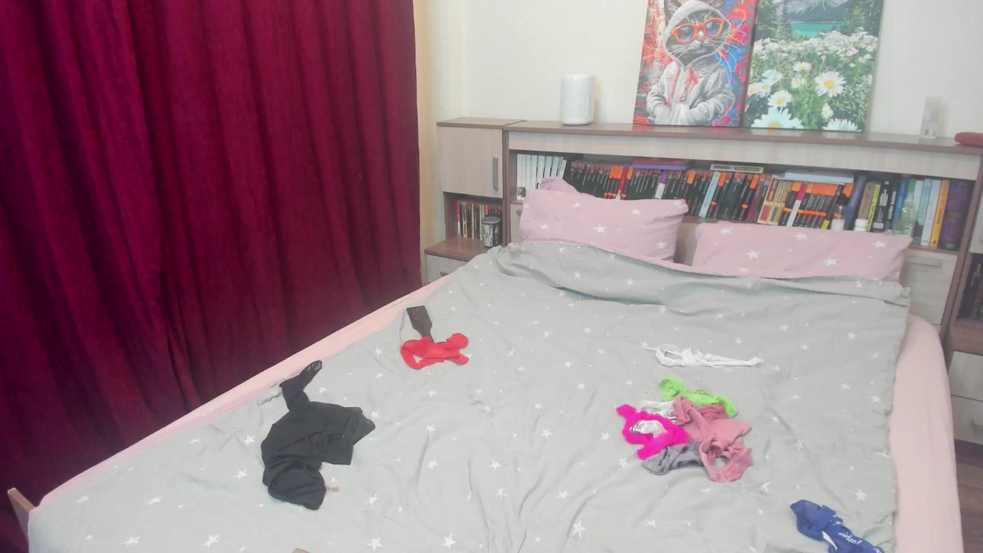 Gallery image thumbnail from LianaMiller88's myfreecams stream on, 04/19/2025, 21:27 image 12 of 20