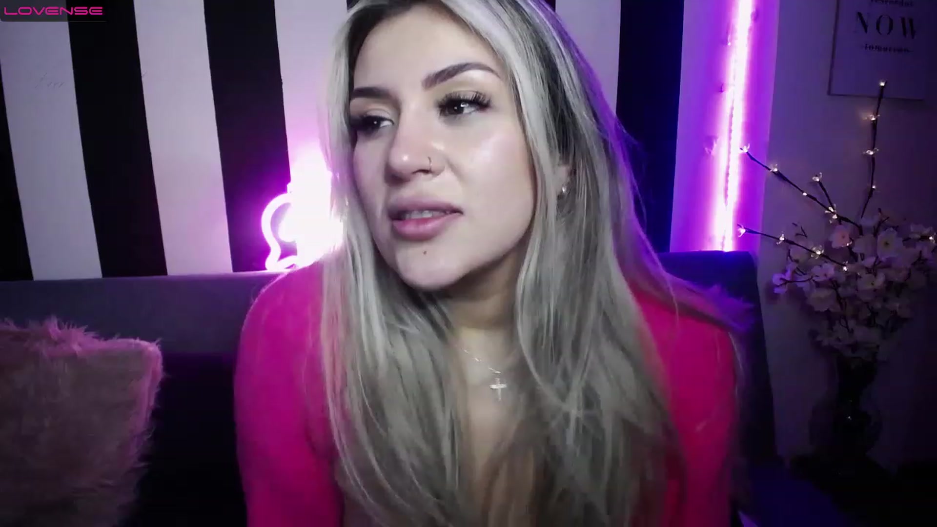 Gallery image thumbnail from Liasmithlatam's myfreecams stream on, 02/14/2023, 06:54 image 14 of 20