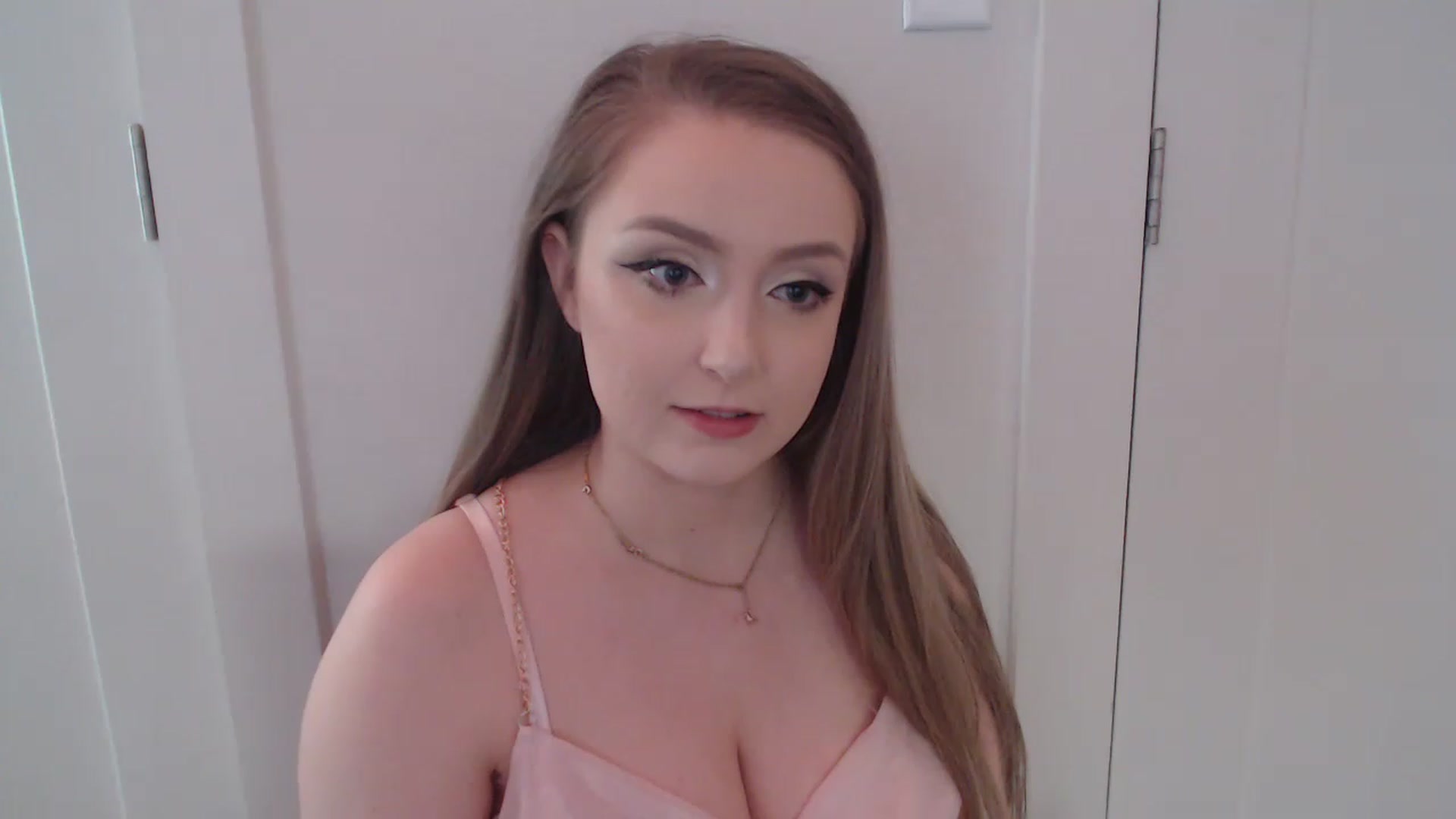 Gallery image thumbnail from LibbyxDoe's myfreecams stream on, 11/14/2022, 11:25 image 20 of 20