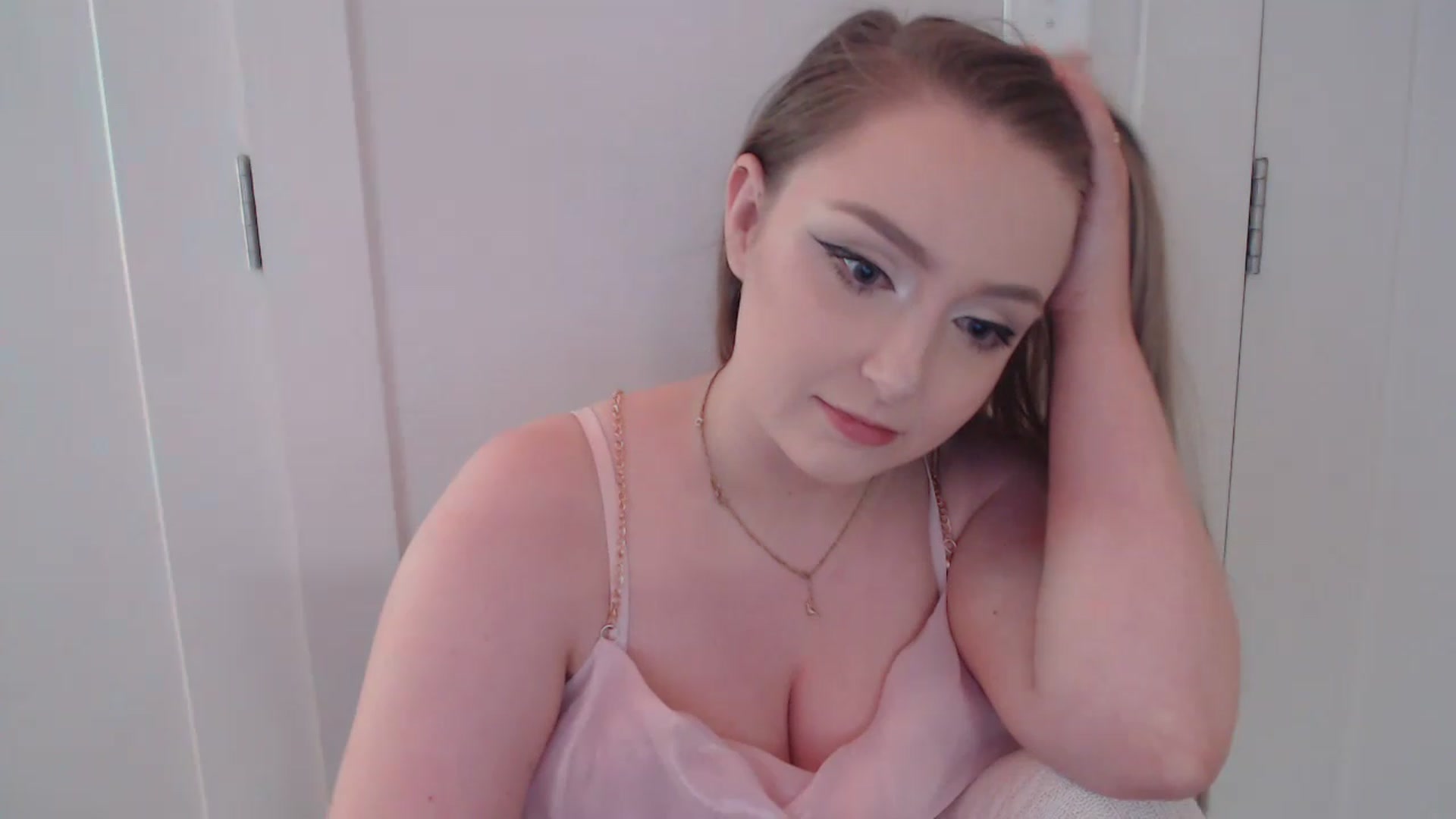 Gallery image thumbnail from LibbyxDoe's myfreecams stream on, 11/14/2022, 14:29 image 7 of 20