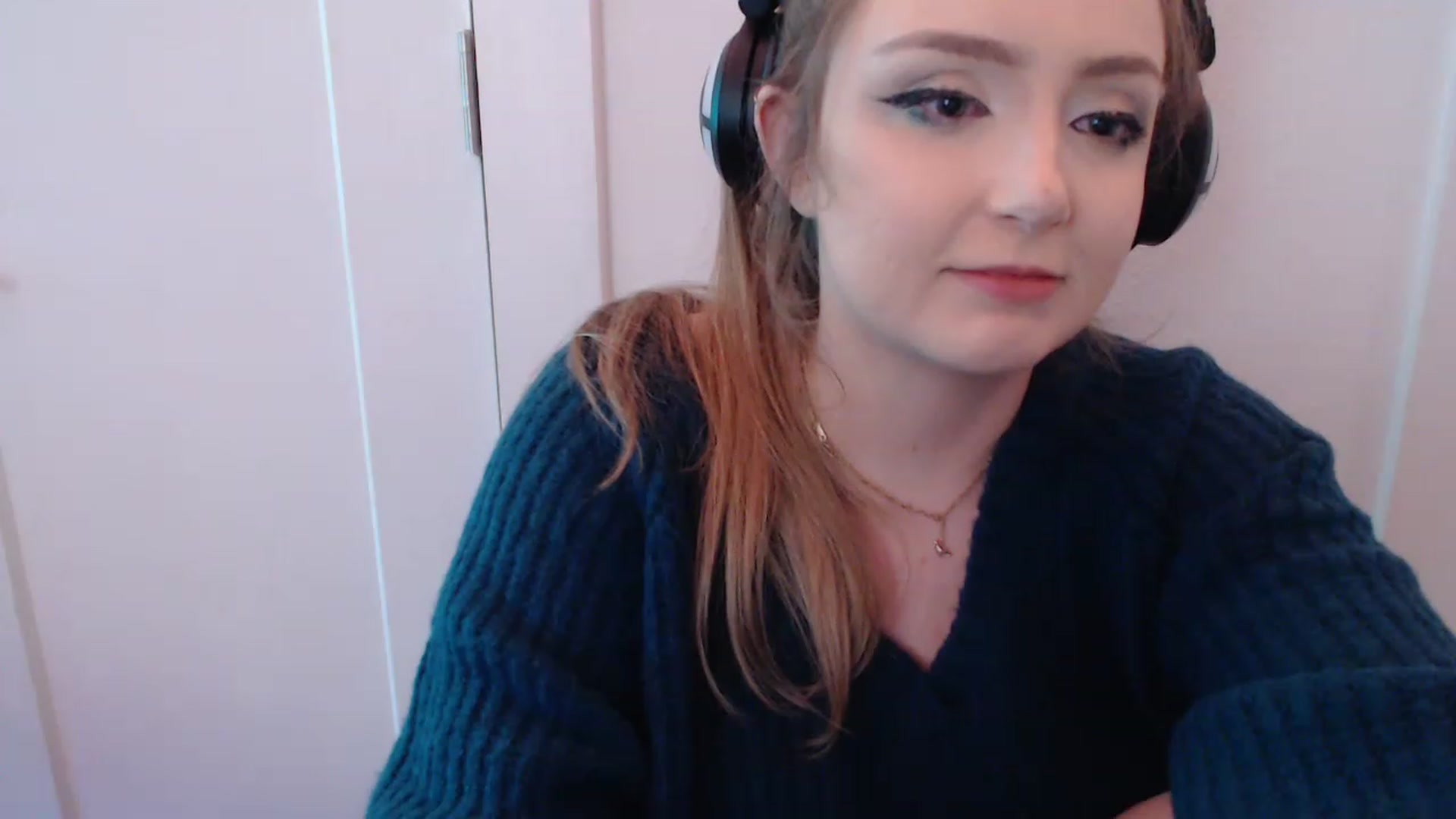 Gallery image thumbnail from LibbyxDoe's myfreecams stream on, 11/19/2022, 15:53 image 6 of 20