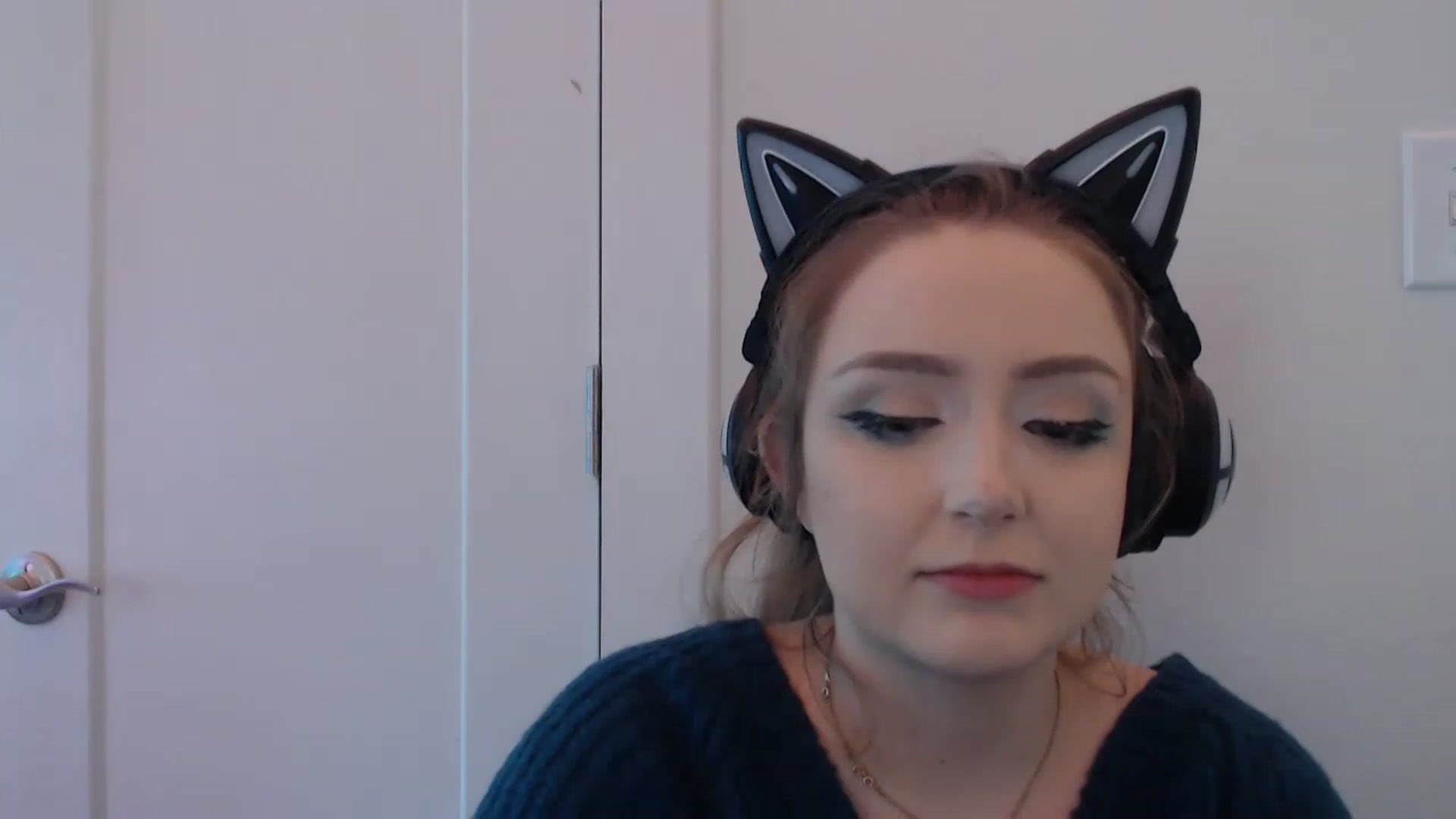Gallery image thumbnail from LibbyxDoe's myfreecams stream on, 11/19/2022, 15:53 image 15 of 20