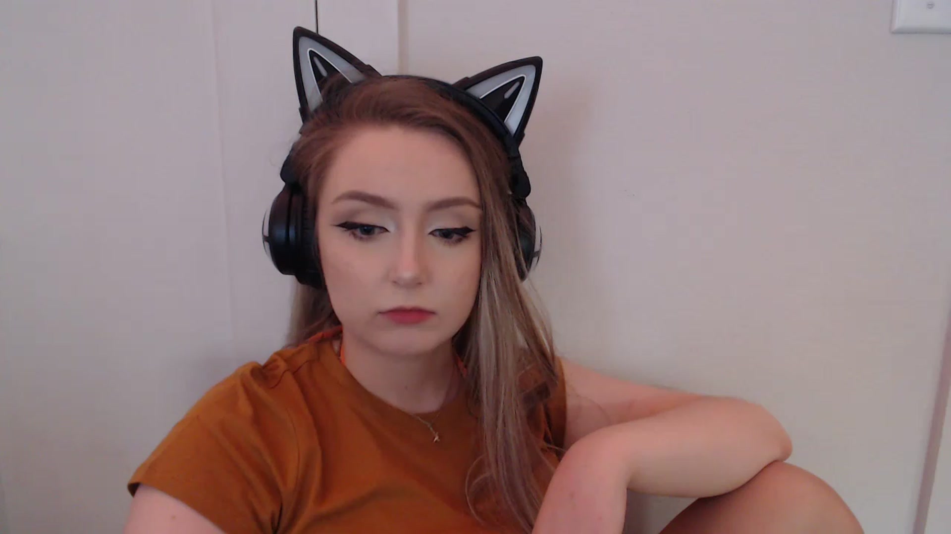 Gallery image thumbnail from LibbyxDoe's myfreecams stream on, 11/25/2022, 07:53 image 2 of 20