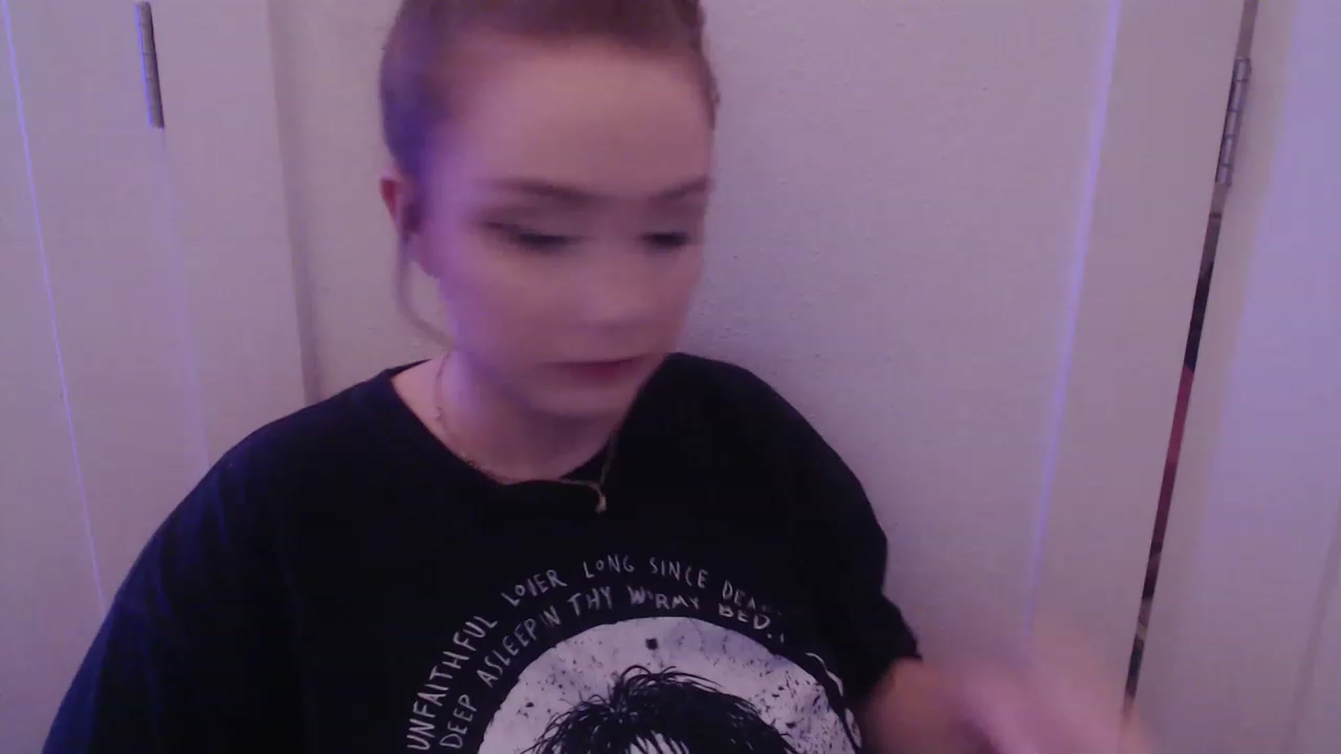 Gallery image thumbnail from LibbyxDoe's myfreecams stream on, 12/08/2022, 10:41 image 9 of 20