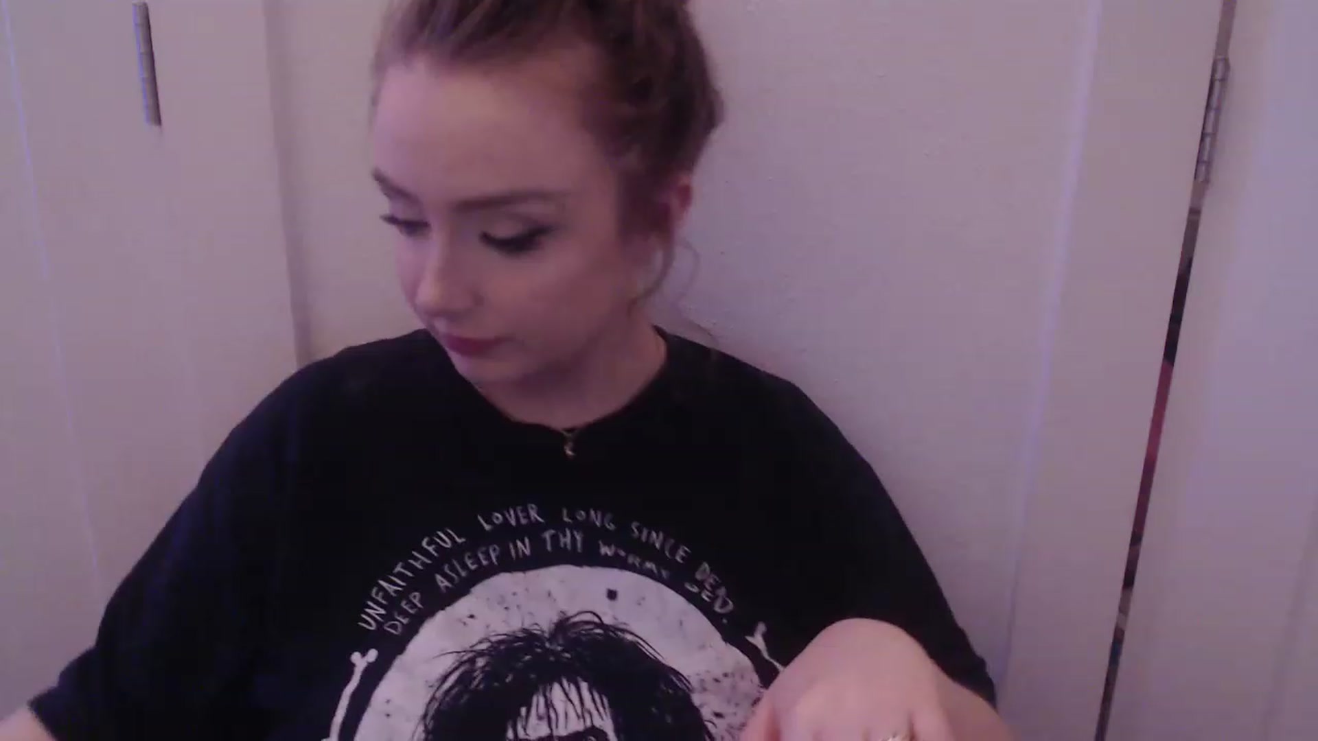Gallery image thumbnail from LibbyxDoe's myfreecams stream on, 12/08/2022, 10:41 image 19 of 20