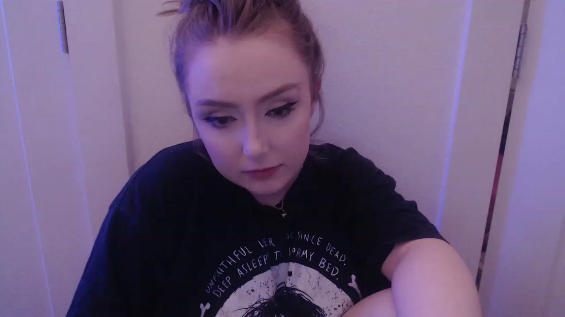 Gallery image thumbnail from LibbyxDoe's myfreecams stream on, 12/08/2022, 10:41 image 18 of 20
