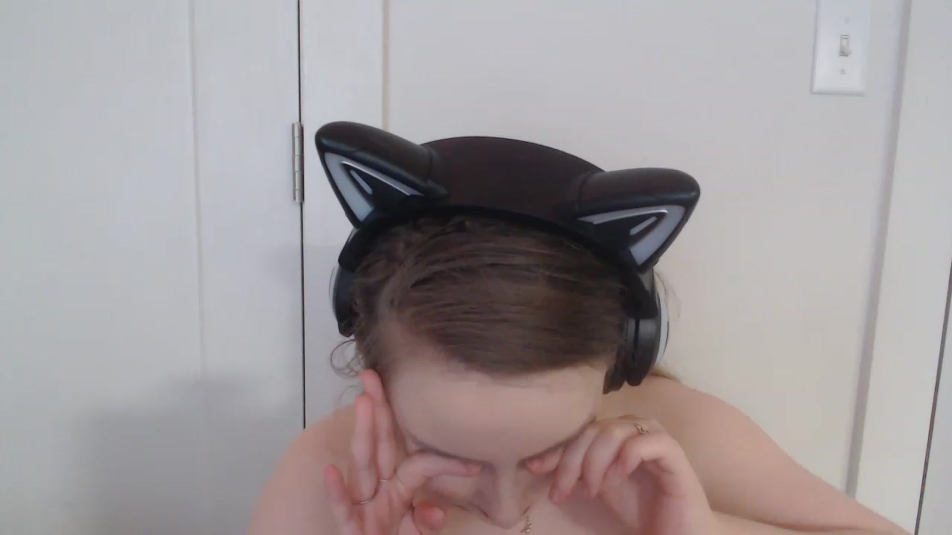 Gallery image thumbnail from LibbyxDoe's myfreecams stream on, 12/15/2022, 13:03 image 13 of 20
