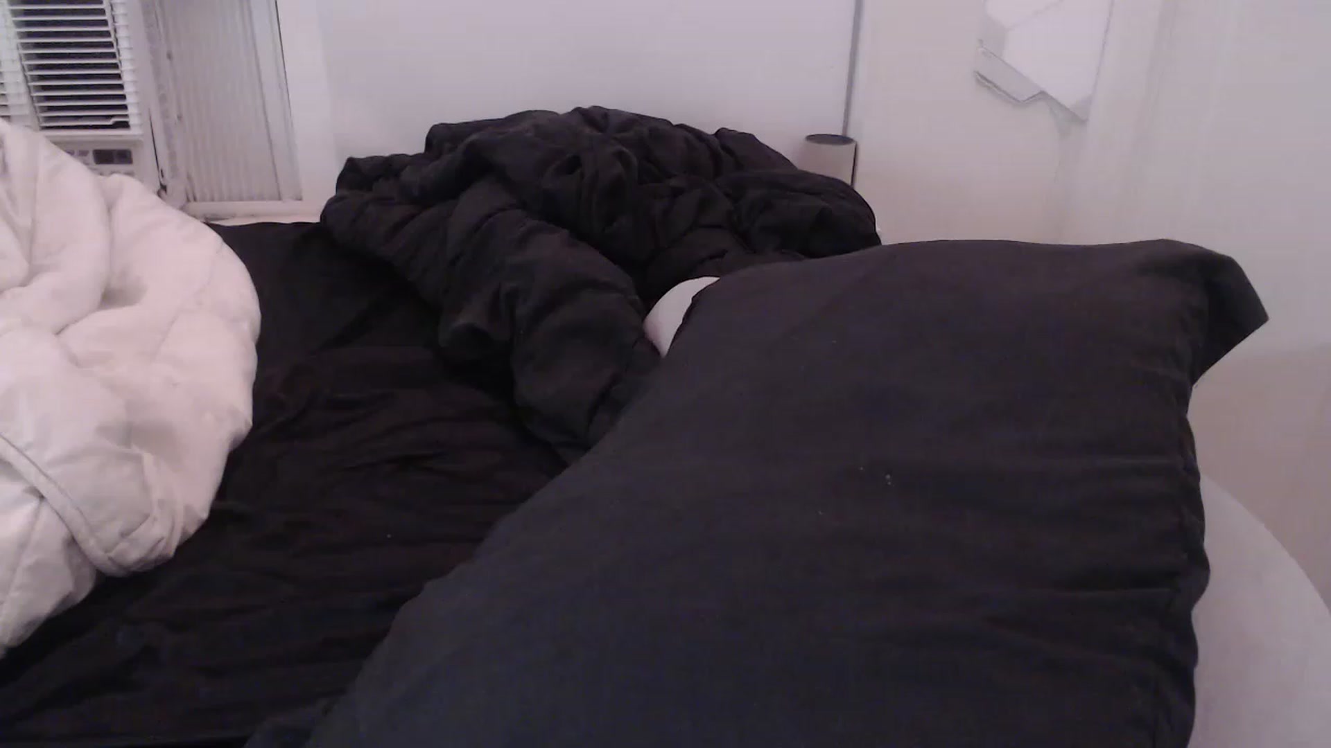 Gallery image thumbnail from LibbyxDoe's myfreecams stream on, 12/21/2022, 23:20 image 19 of 20
